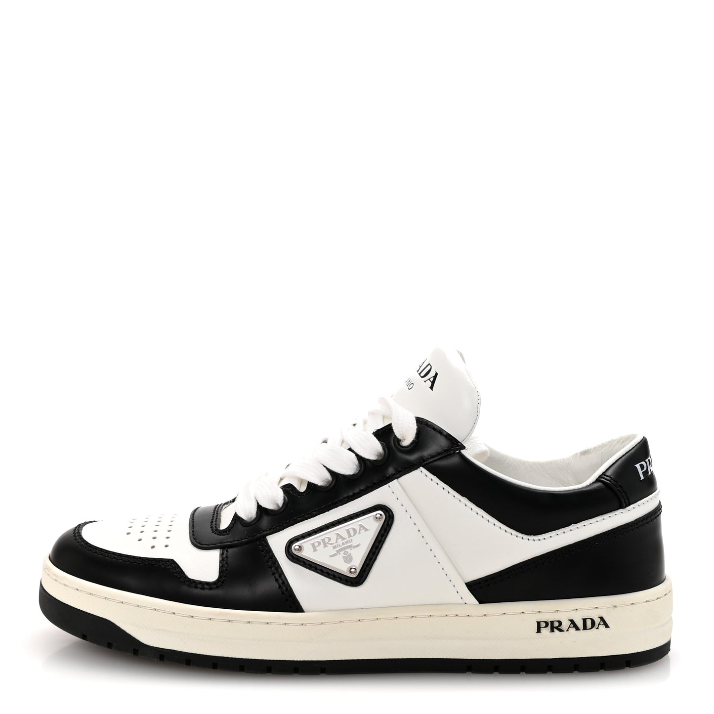 Vitello Sport Spazzolato Rois Triangle Logo Womens Downtown Low Top 30mm Sneakers 37.5 White Black