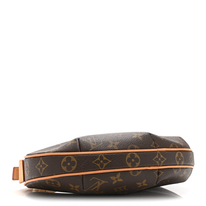 Louis Vuitton Monogram Croissant PM 4 of 10
