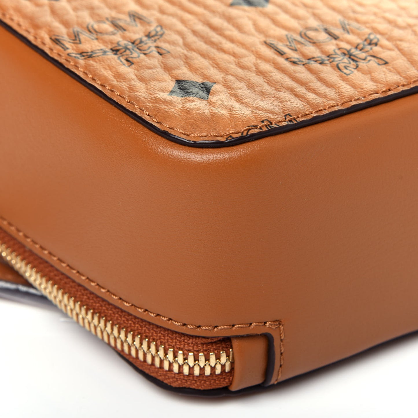 Visetos Crossbody Camera Bag Cognac