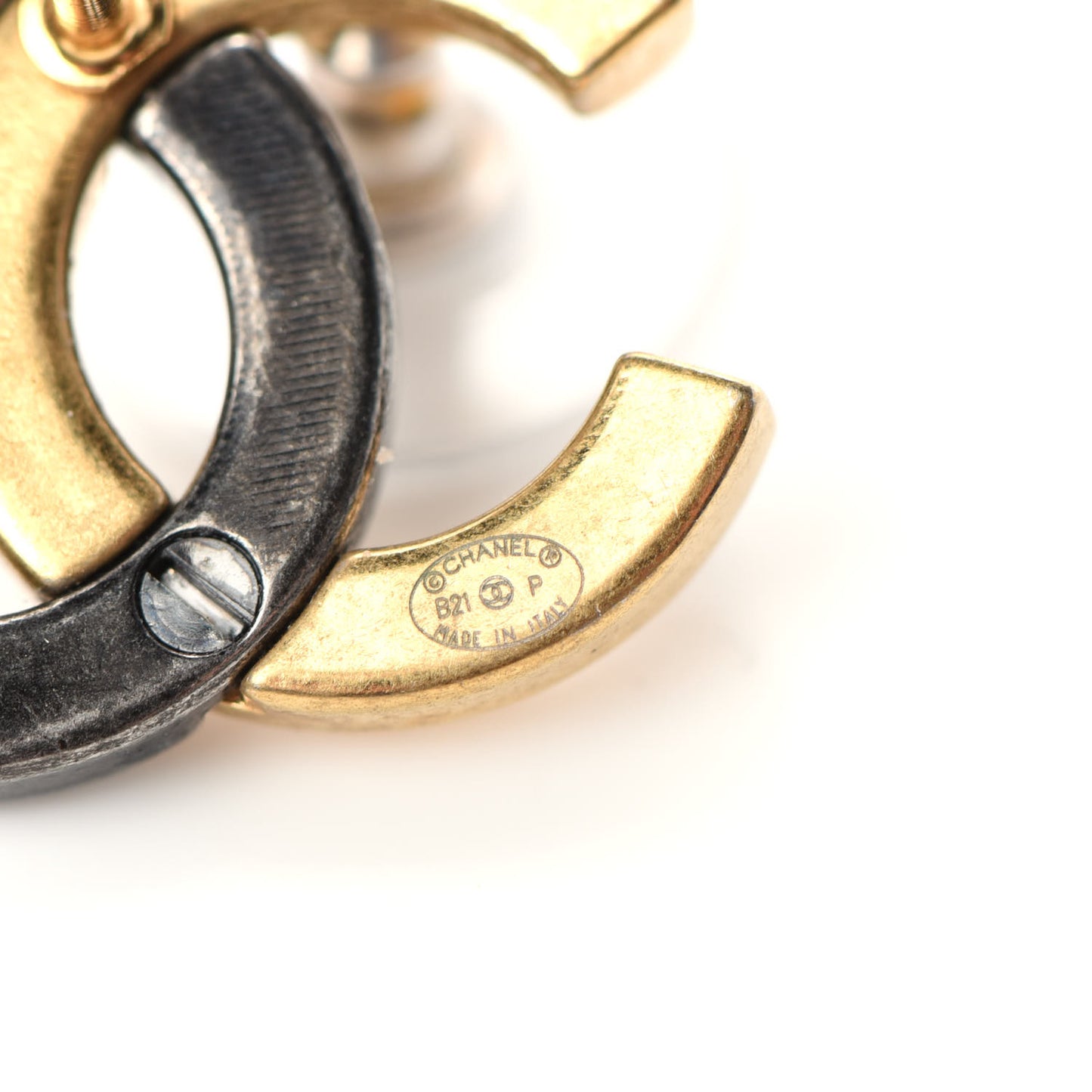 Metal CC Earrings Gold Ruthenium