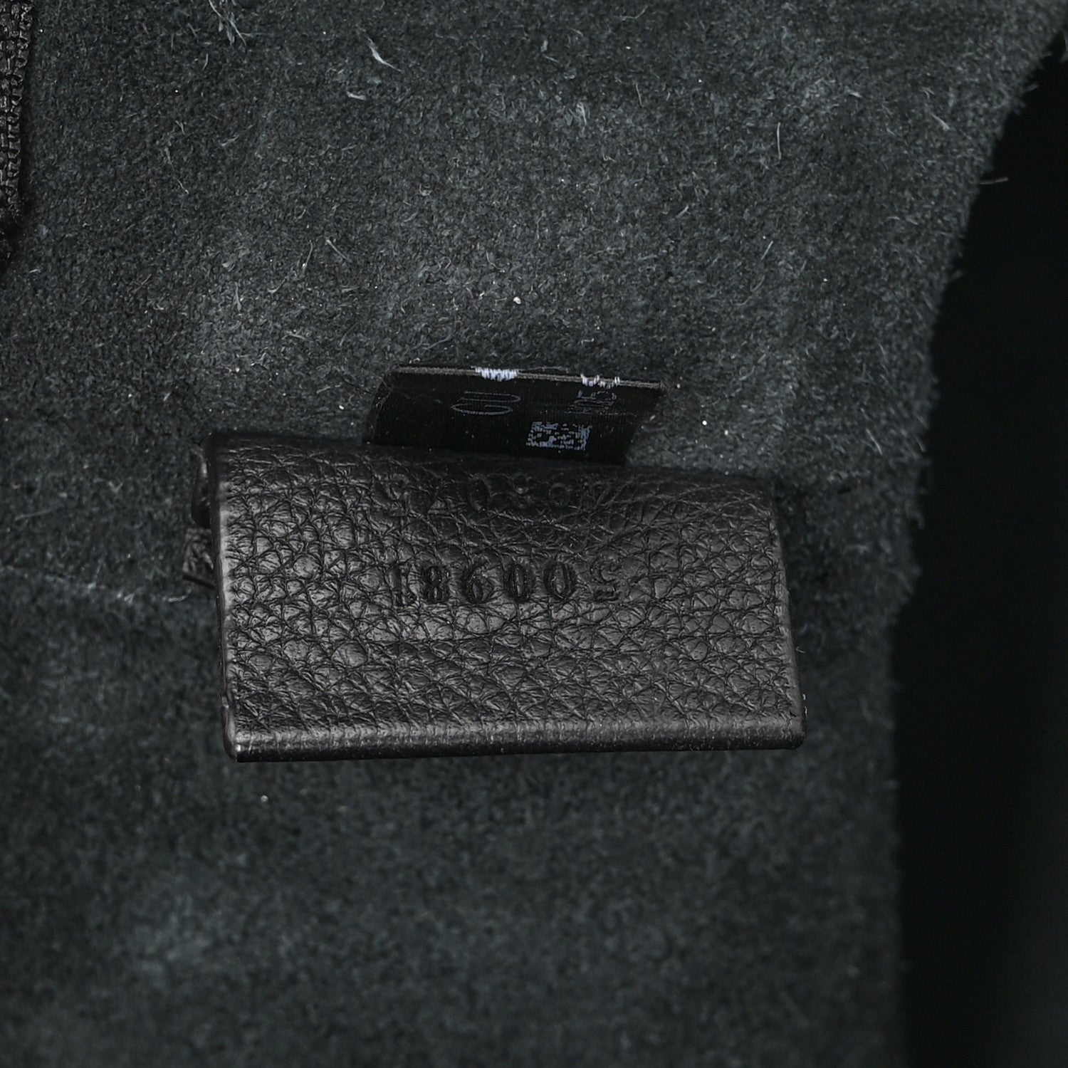 Gucci Pebbled Calfskin Medium Logo Portfolio Clutch Black 7 of 10