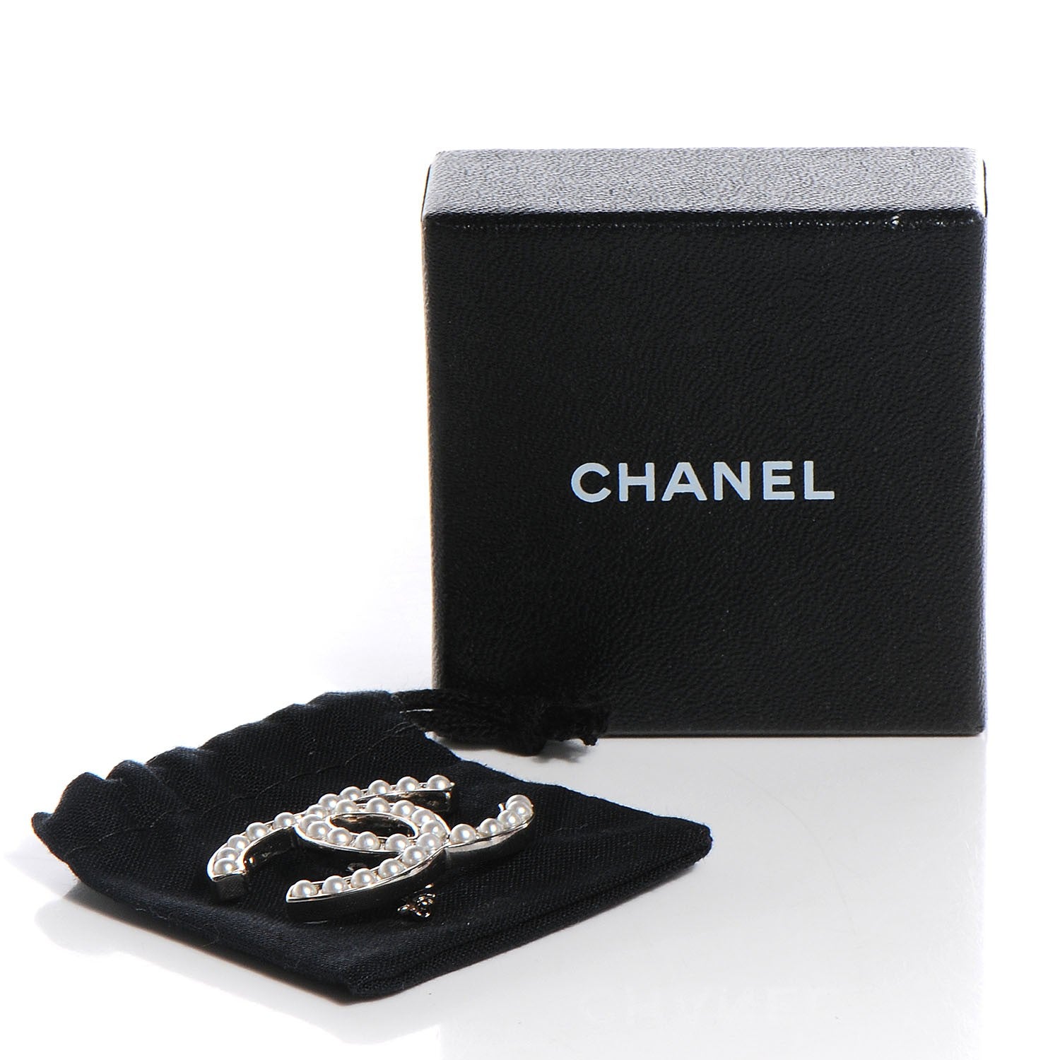 Chanel Pearl CC Brooch Silver 5 of 5