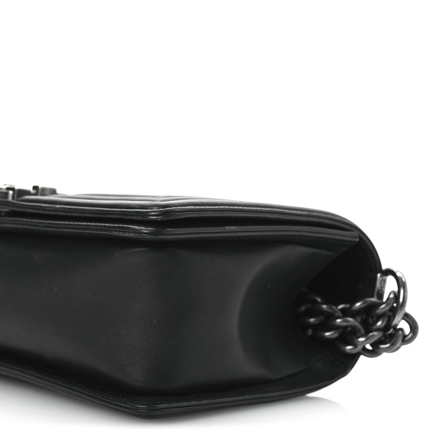 Calfskin Chevron Quilted Medium Boy Flap Black