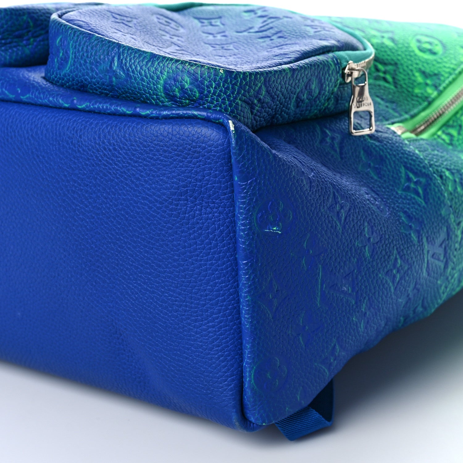 Louis Vuitton Taurillon Illusion Multipockets Backpack Bleu Vert 8 of 10