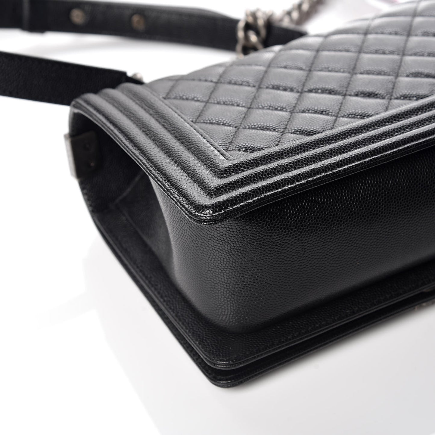 Caviar Quilted Medium Boy Flap Black
