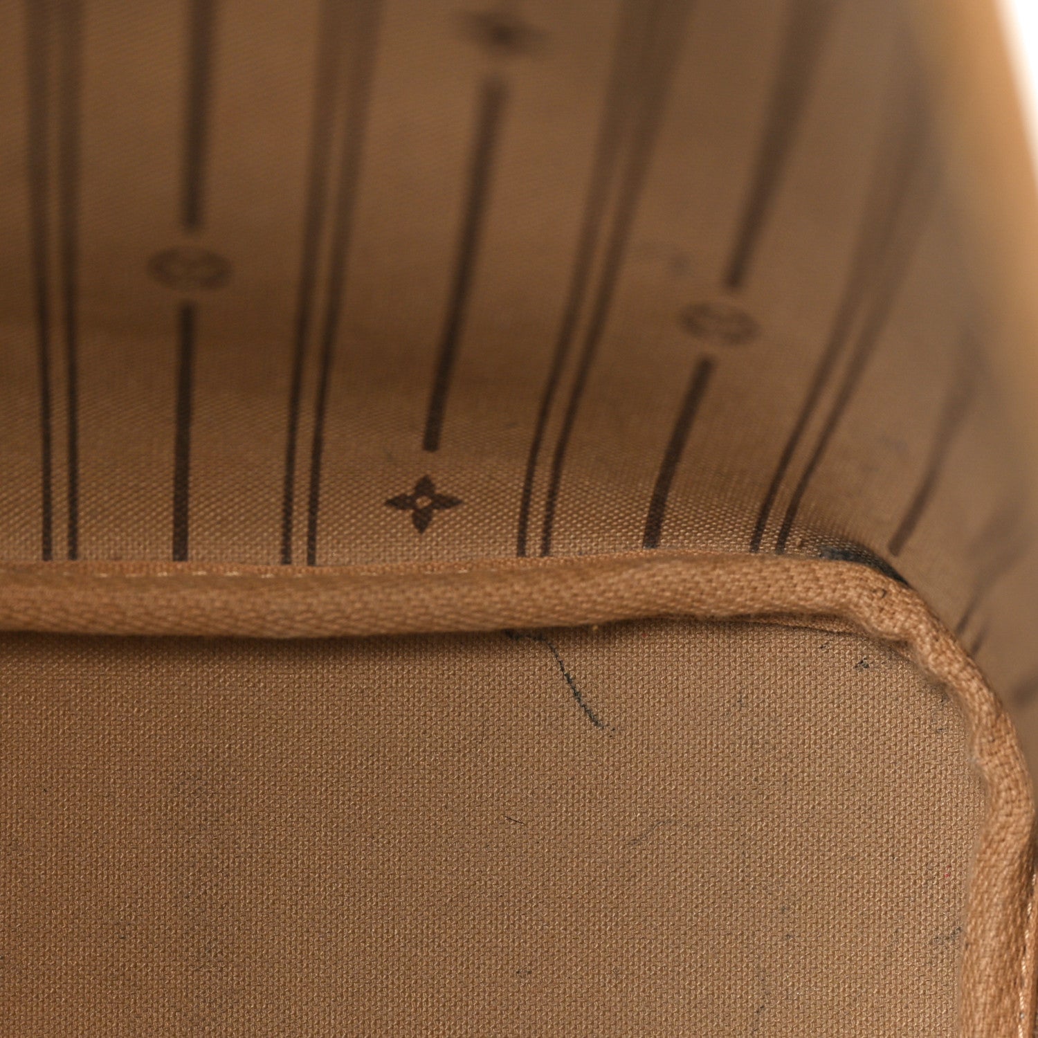 Louis Vuitton Monogram Neverfull MM 13 of 14