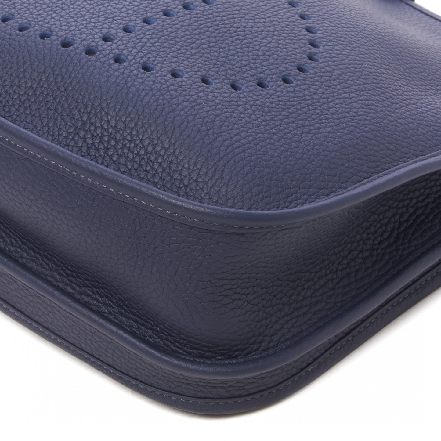 Taurillon Clemence Evelyne III PM Bleu Nuit