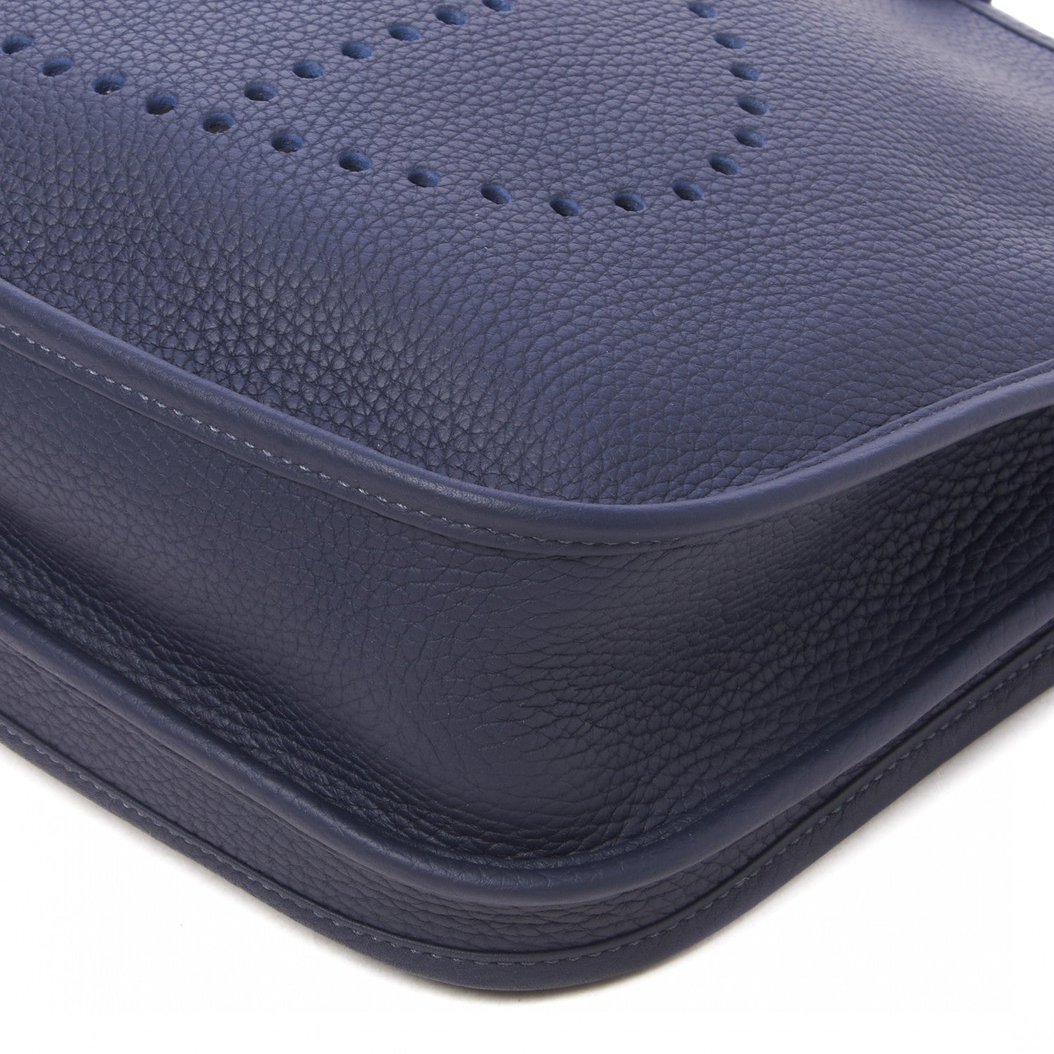 Hermes Taurillon Clemence Evelyne III PM Bleu Nuit 4 of 10