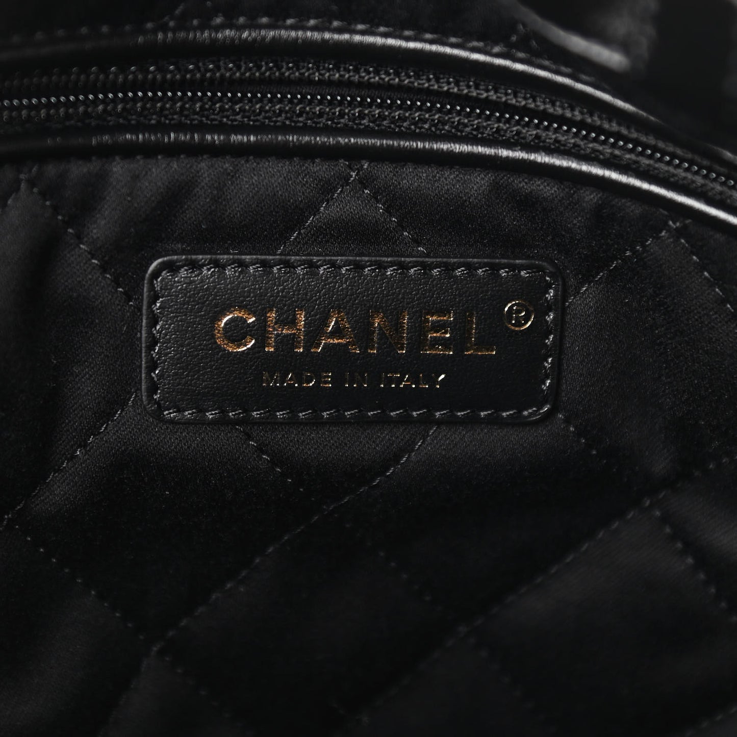 Shiny Calfskin Quilted Chanel 22 Backpack Black