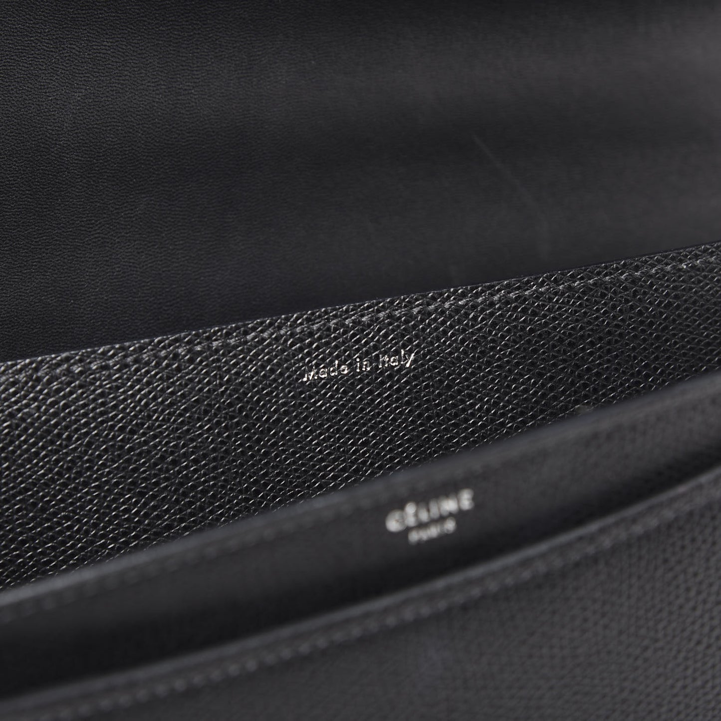 Baby Grained Calfskin Medium Case Flap Black
