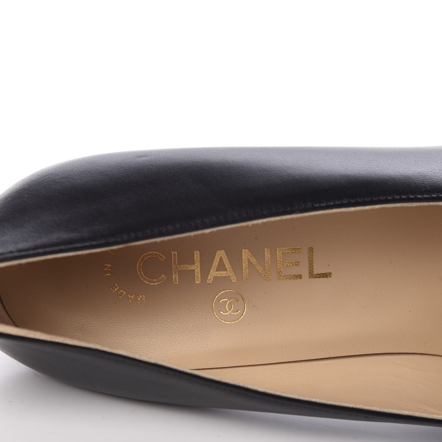 Lambskin Patent CC Cap Toe Pumps 39 Black