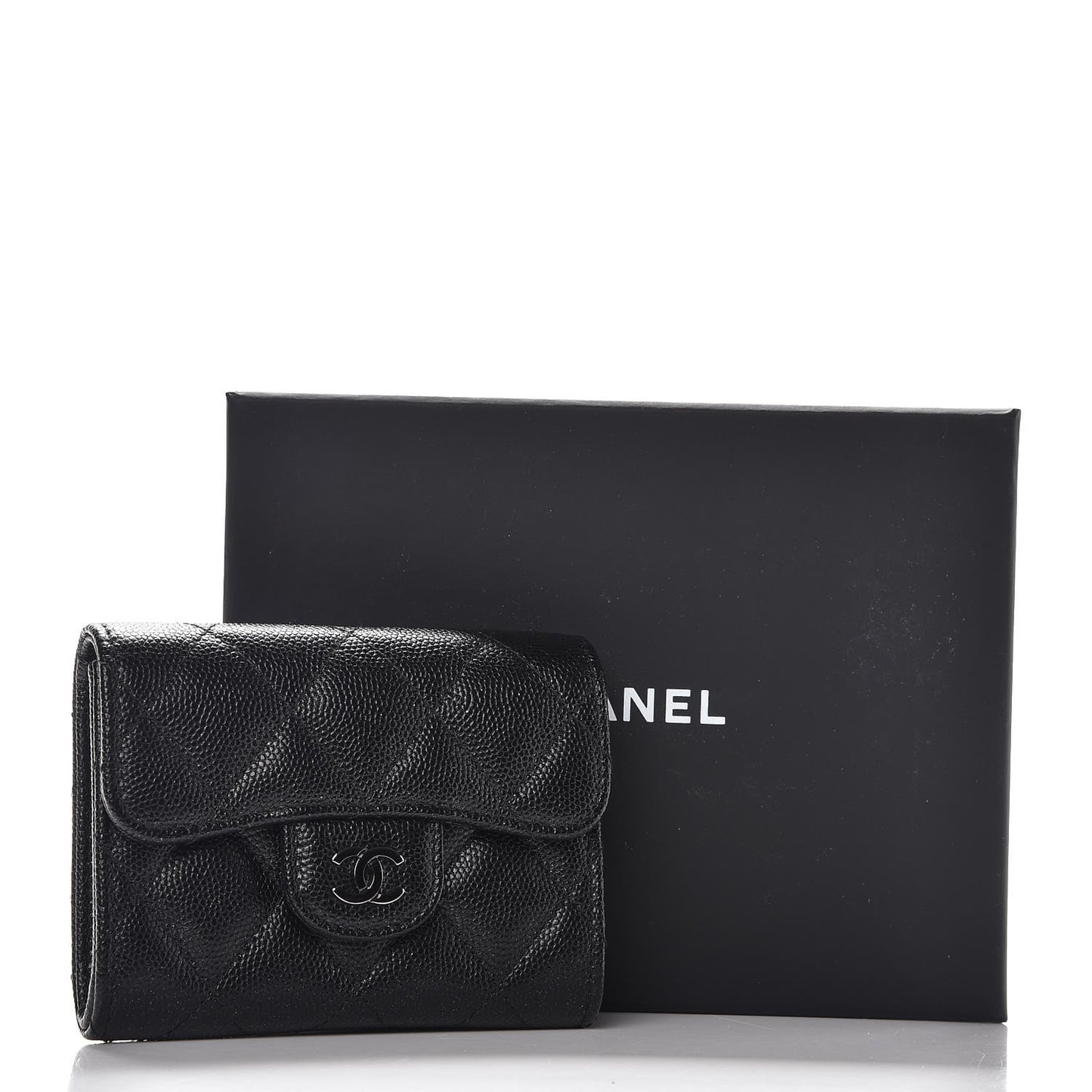 Iridescent Caviar Quilted Card Holder Black
