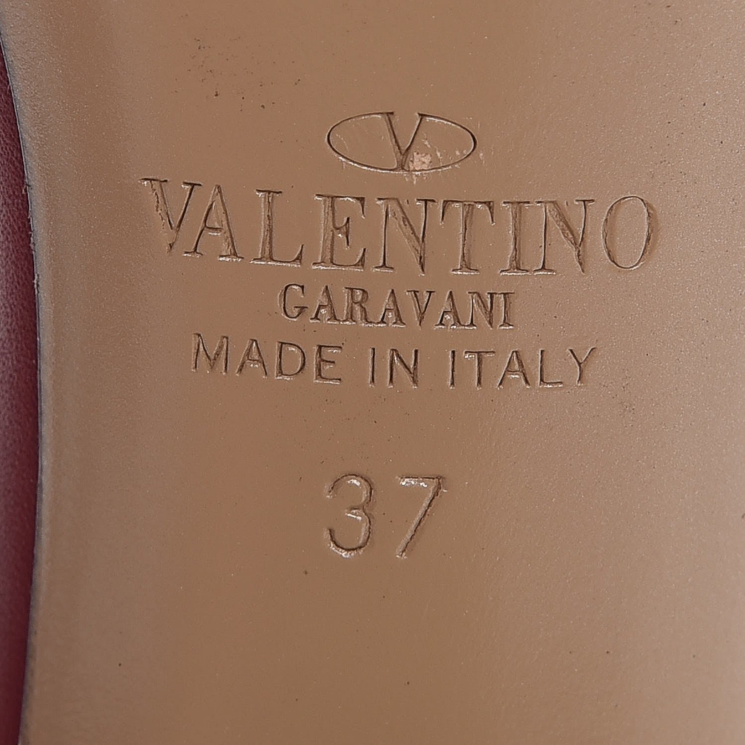 Valentino Garavani Pebbled Calfskin Rockstud Ankle Strap 5/105mm Sandals 37 Rubino 6 of 9