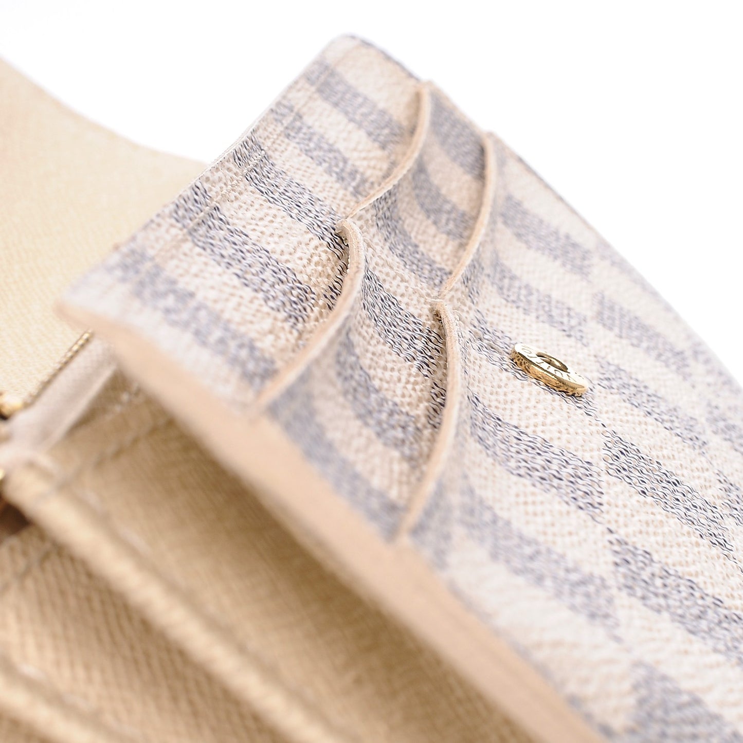 Damier Azur Sarah Wallet