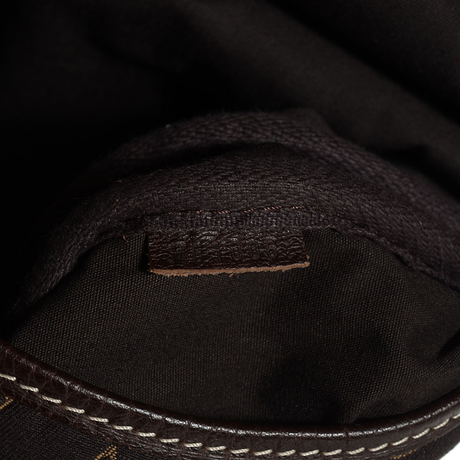 Louis Vuitton Monogram Mini Lin Saumur Ebene 7 of 7