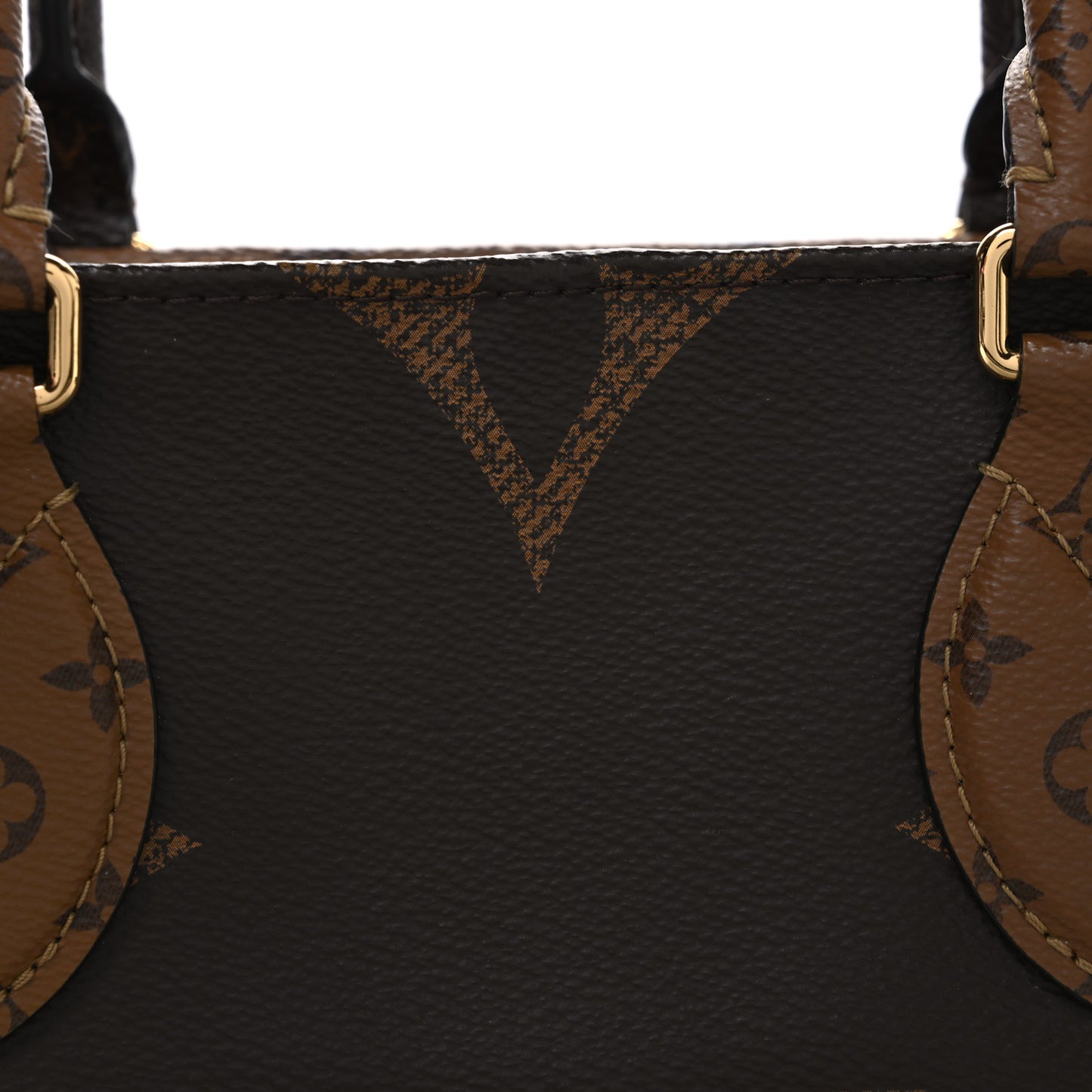 Reverse Monogram Giant Onthego MM