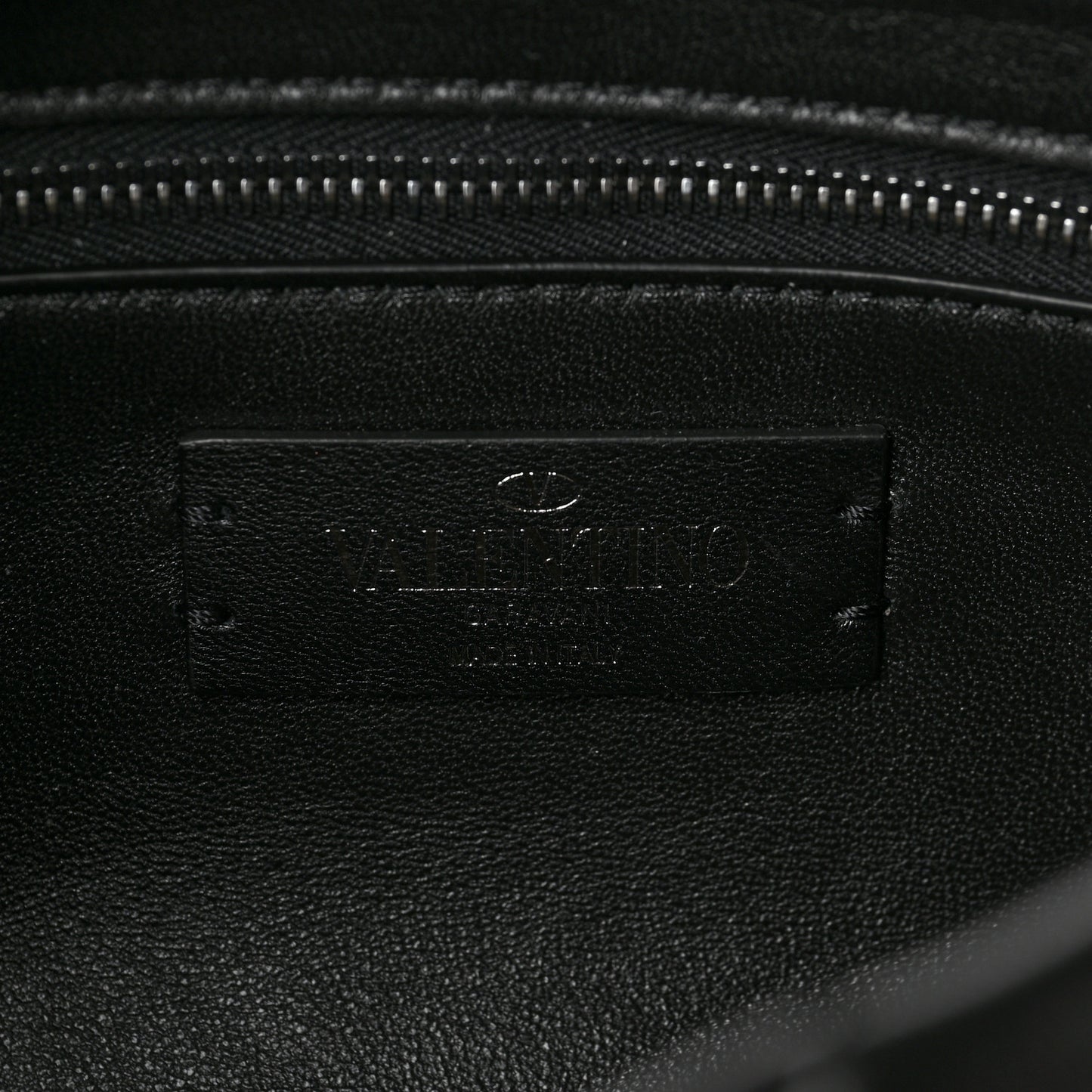 Nappa Monochrome Medium Roman Stud Shoulder Bag Black