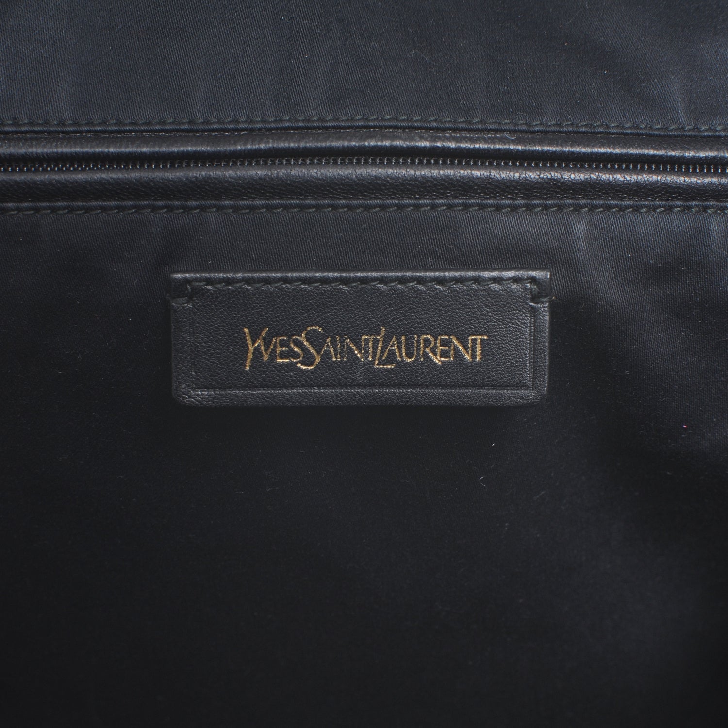 Saint Laurent Patent Oversized MUSE Black 6 of 7