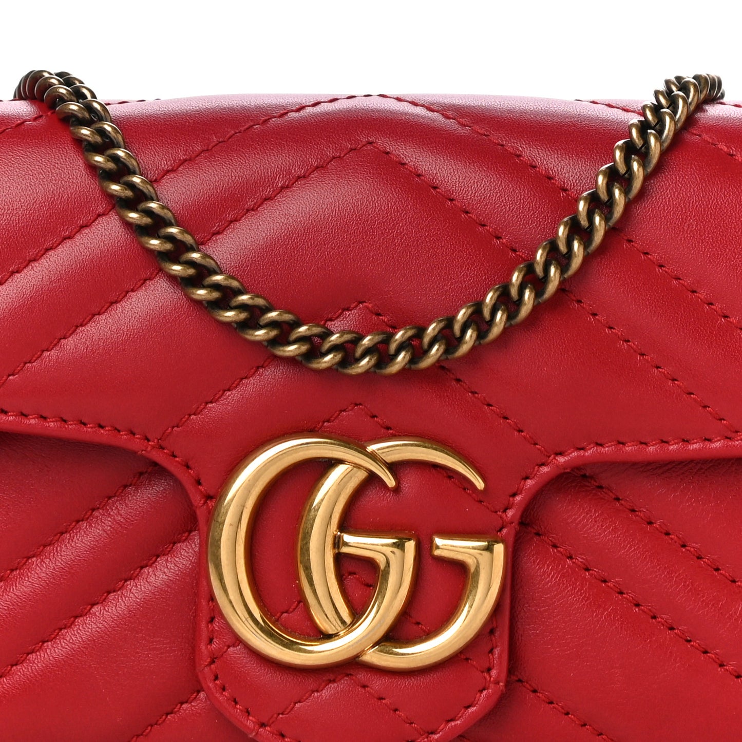Calfskin Matelasse Super Mini GG Marmont Shoulder Bag Hibiscus Red