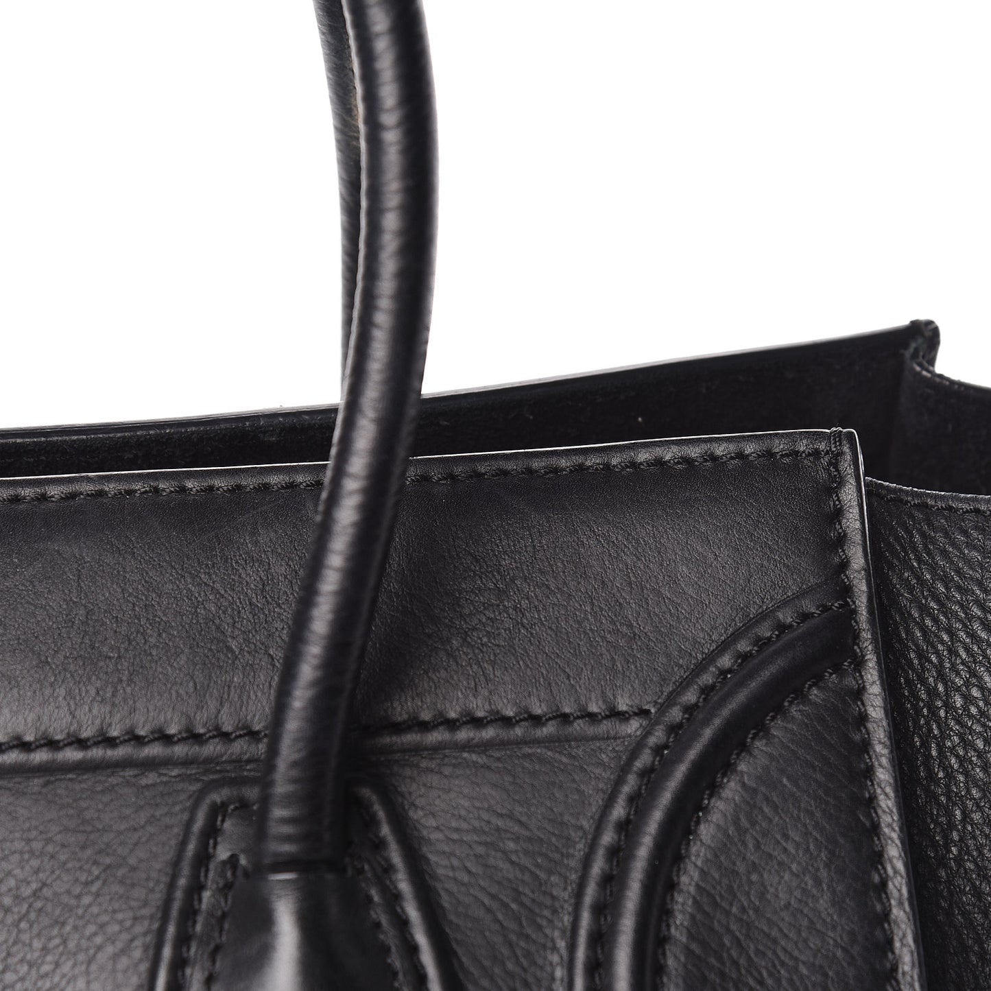 Smooth Calfskin Medium Phantom Luggage Black