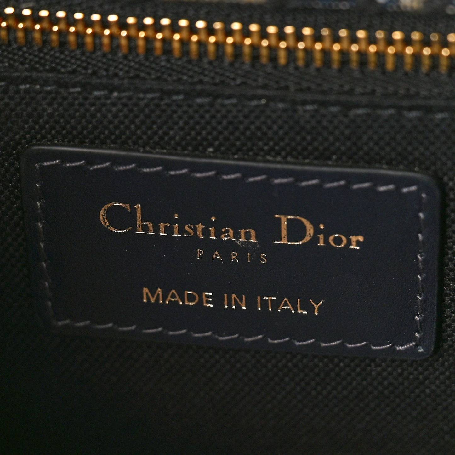 Oblique 30 Montaigne East West Chain Flap Bag Blue