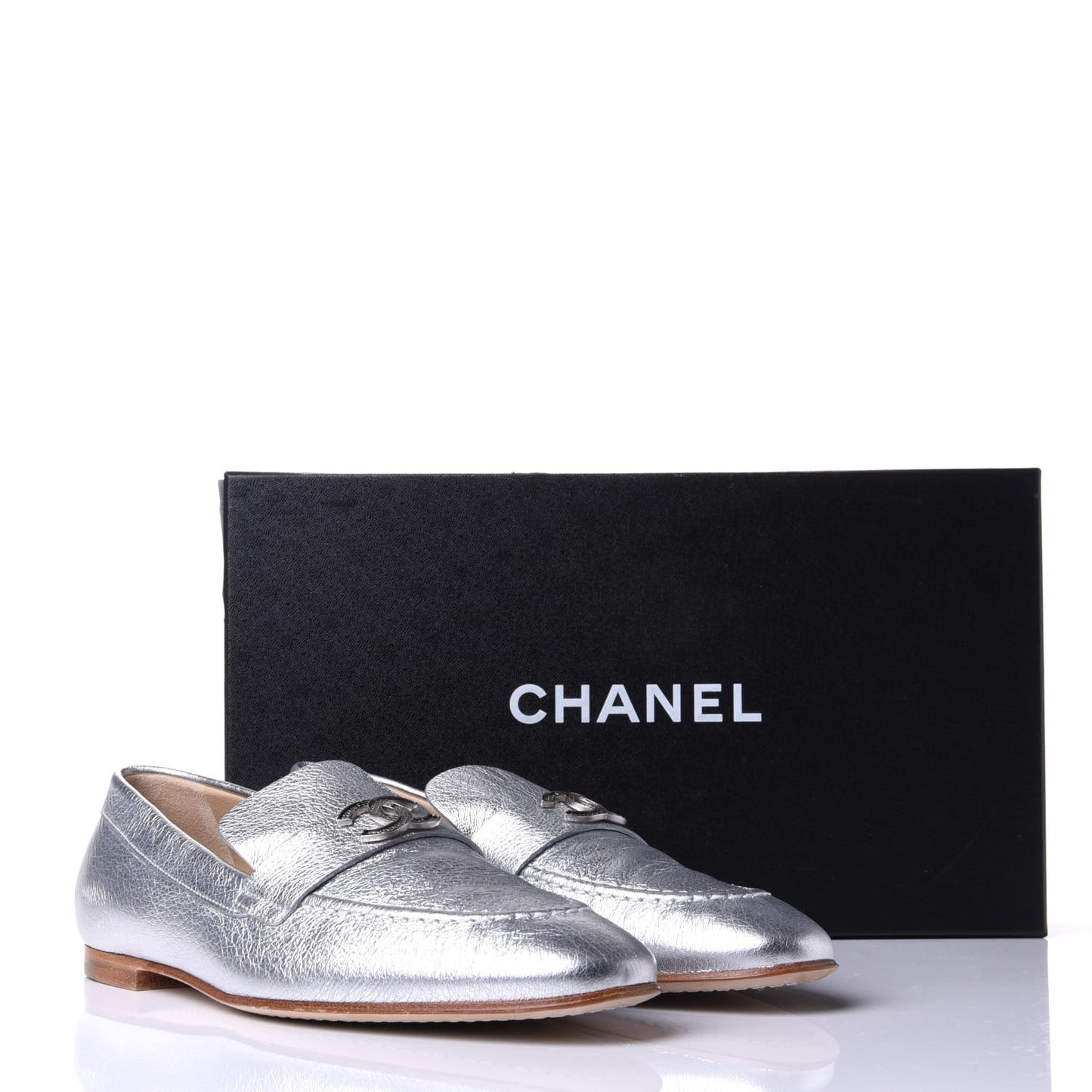 Crackled Goatskin Laminated CC Loafers 37.5 Silver