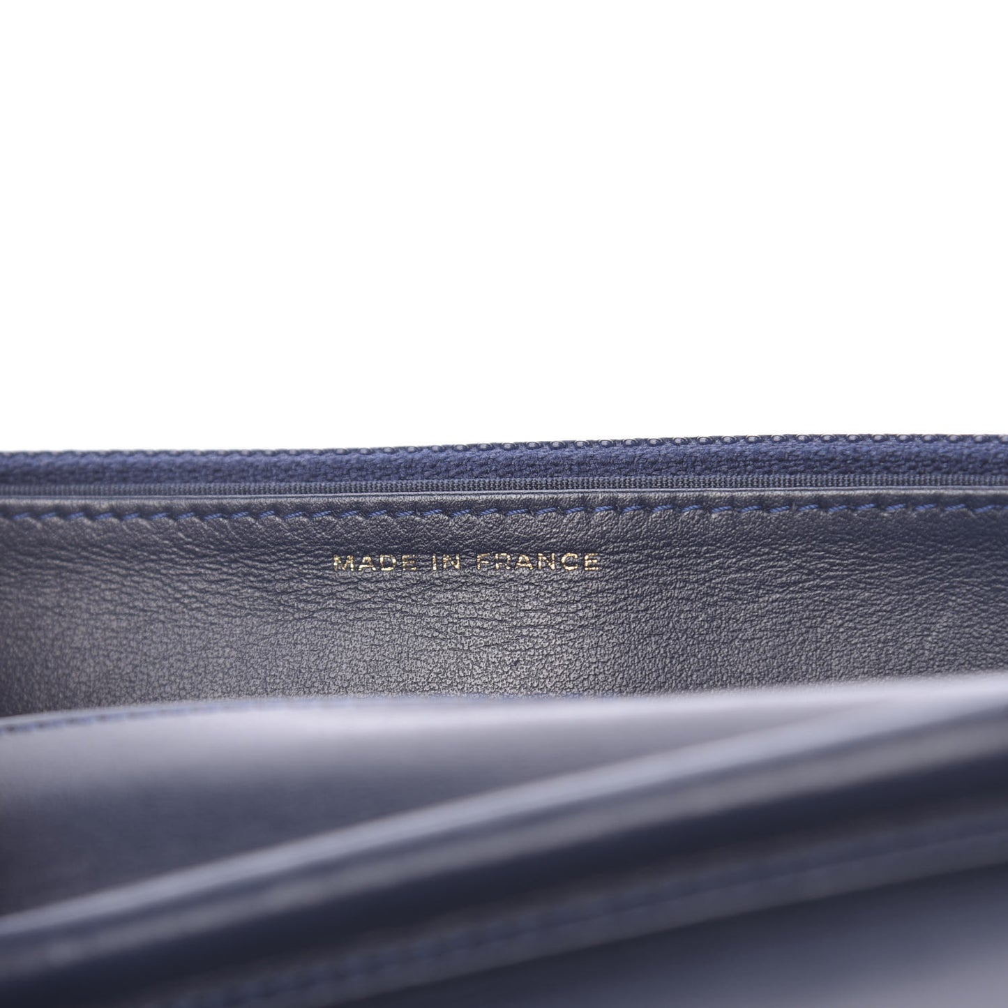 Caviar Quilted Boy Wallet On Chain WOC Navy