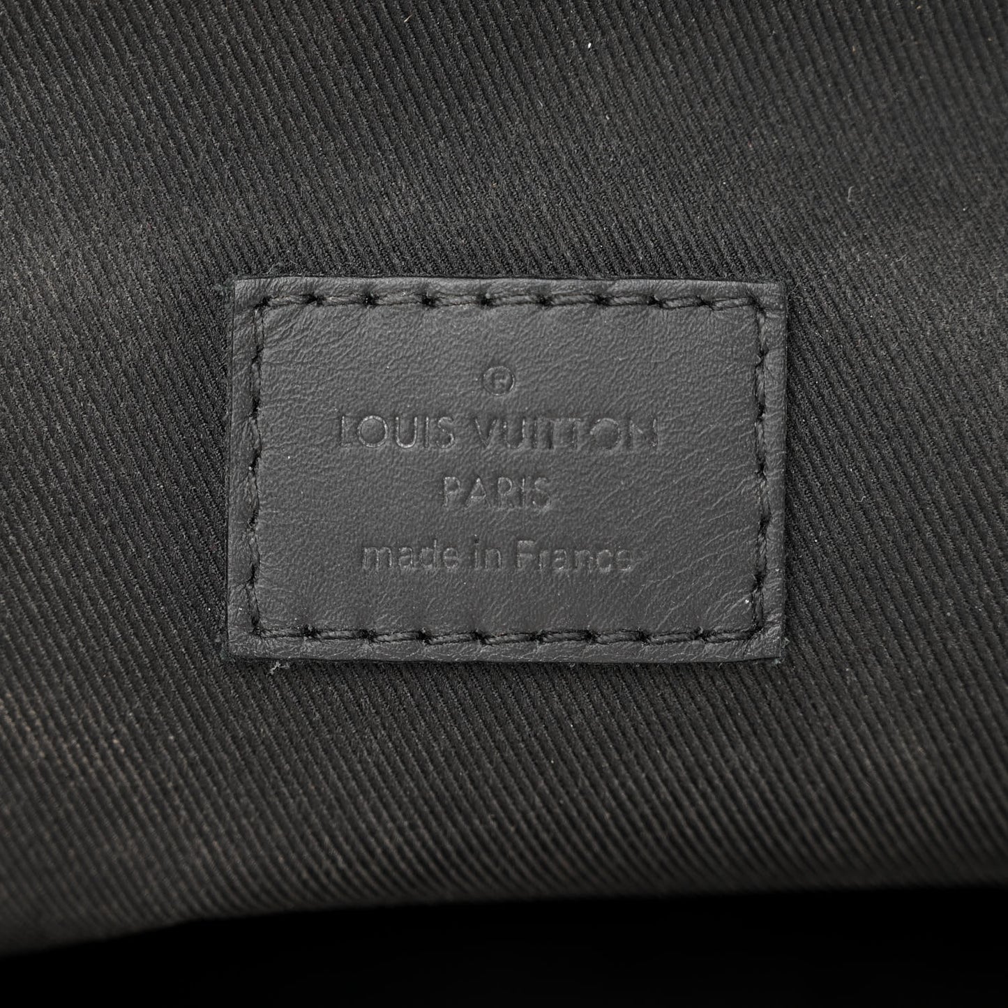 Damier Infini Avenue Sling Bag Onyx