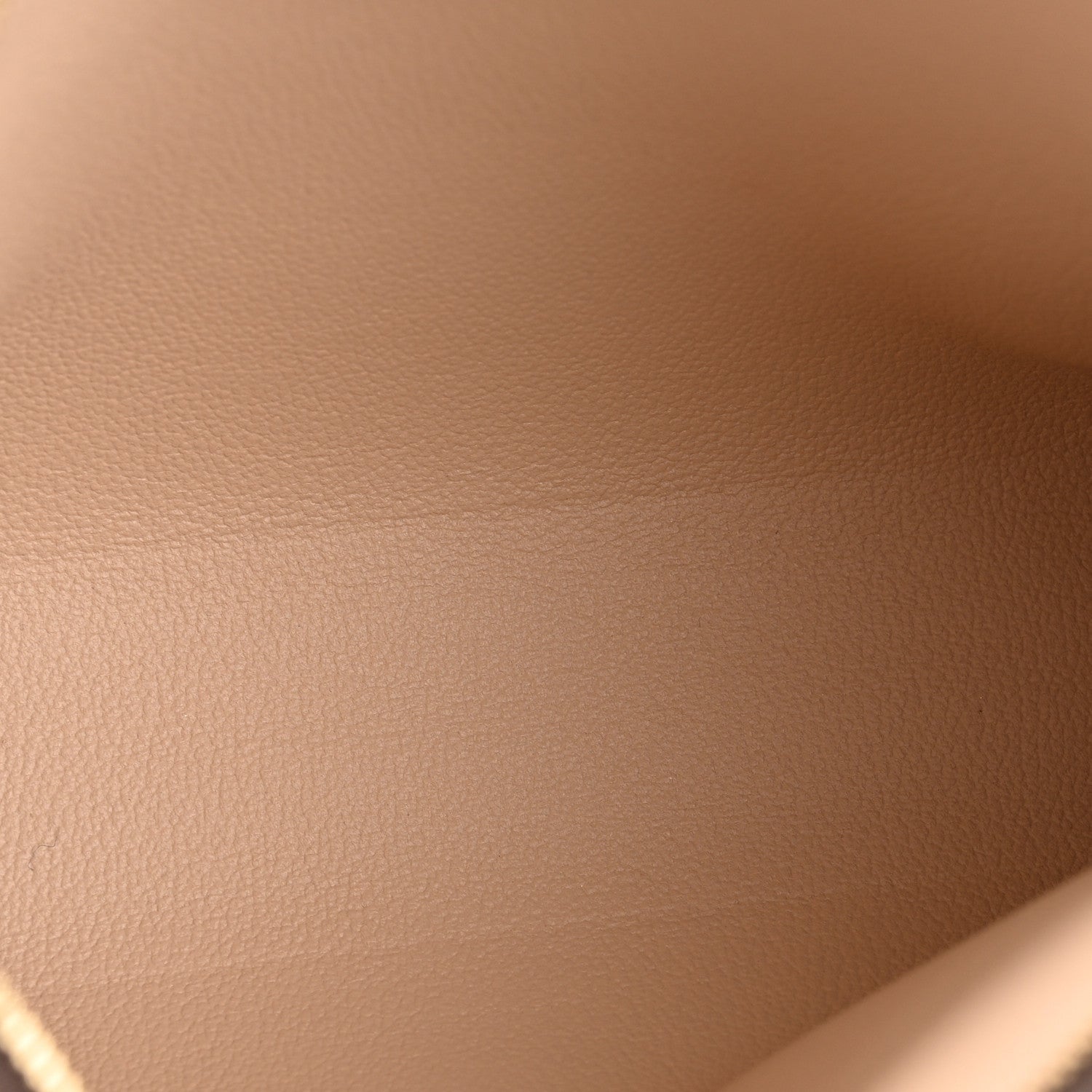 Louis Vuitton Monogram Toiletry Pouch 26 5 of 7