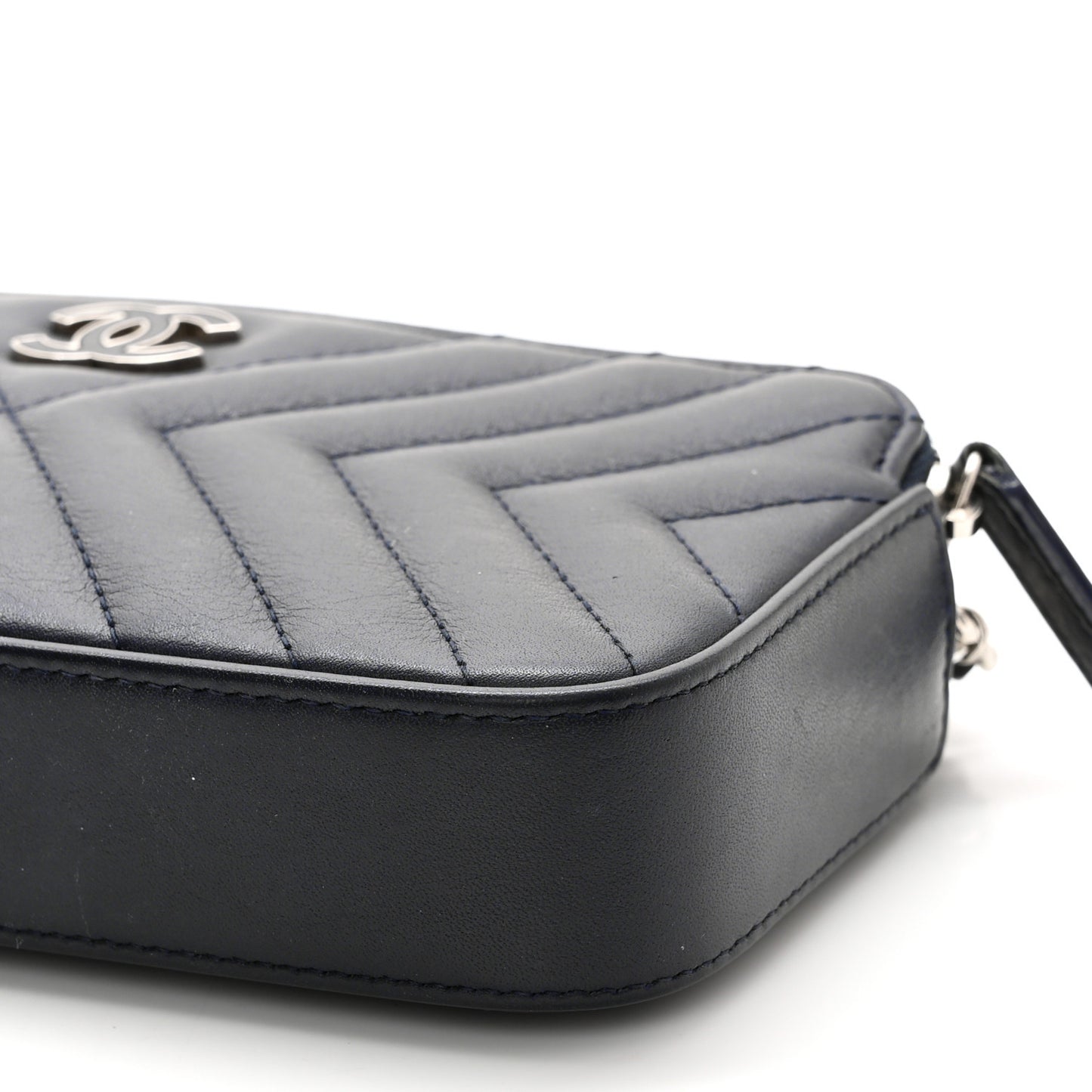 Calfskin Chevron Quilted Tassel Clutch With Chain Navy