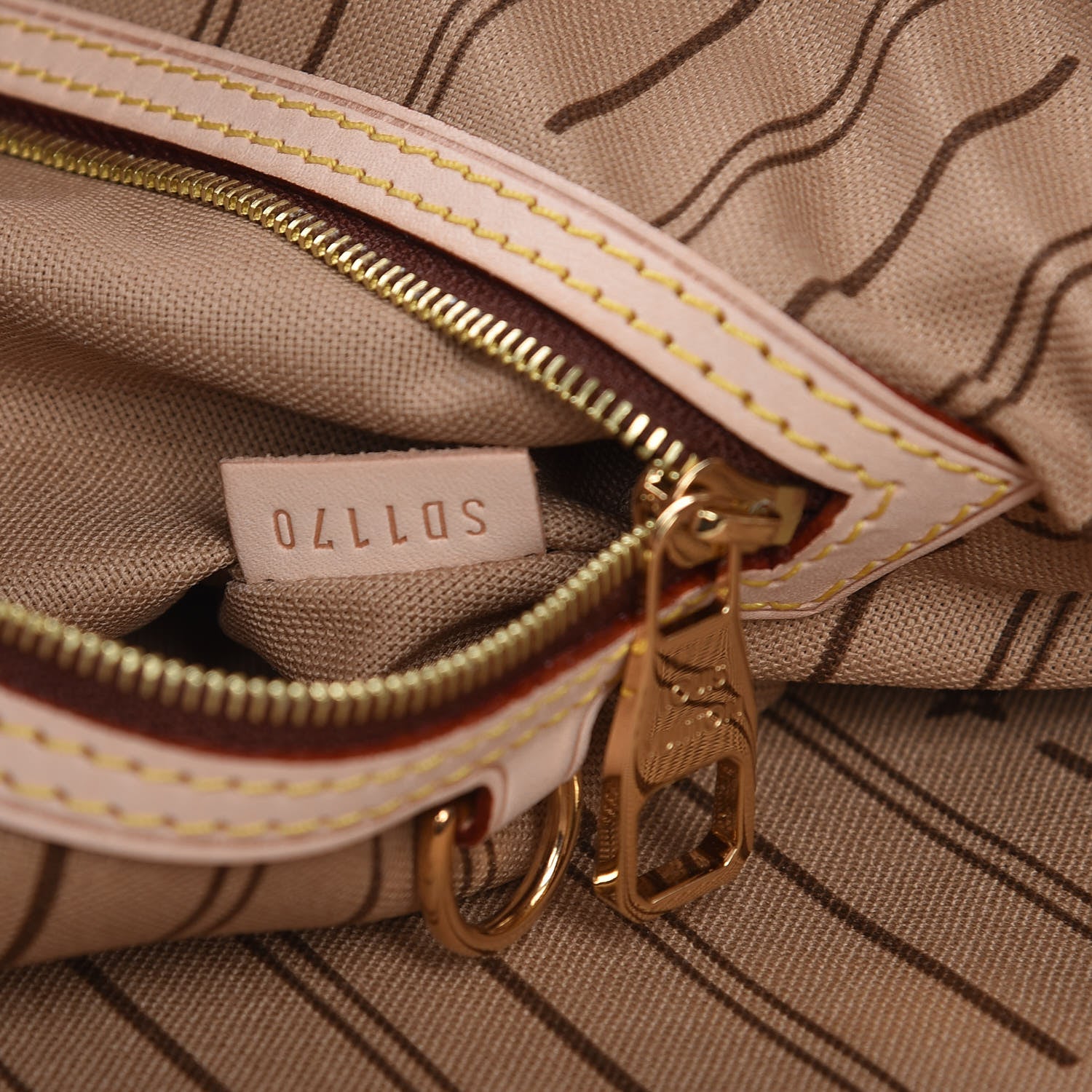 Louis Vuitton Monogram Delightful GM 8 of 11