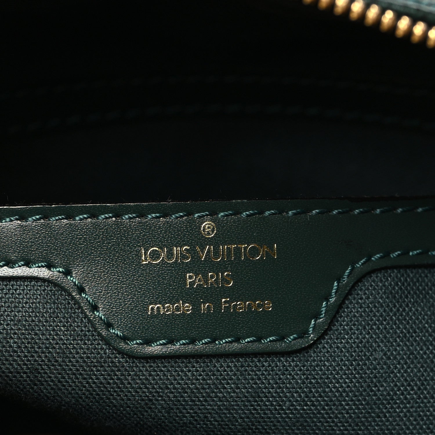 Louis Vuitton Taiga Reporter Messenger Epicea 7 of 12