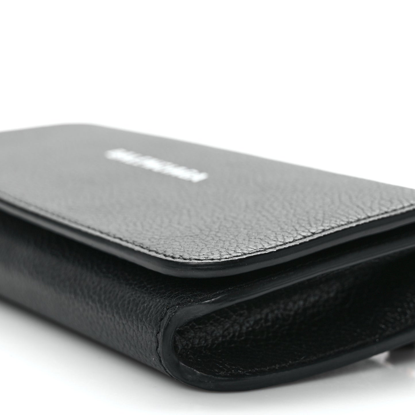 Grained Calfskin Logo Cash Phone Holder Wallet On Chain Black White