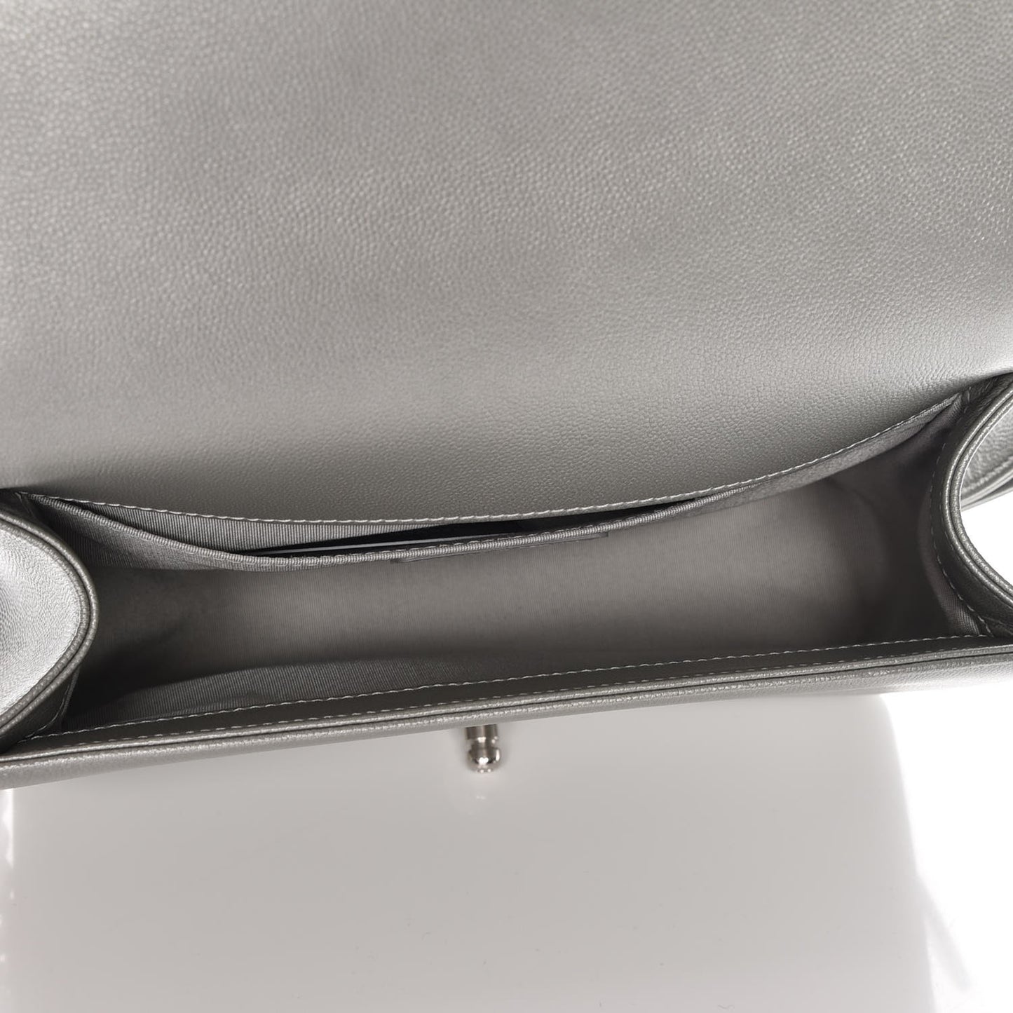 Metallic Caviar Quilted Medium Boy Flap Silver