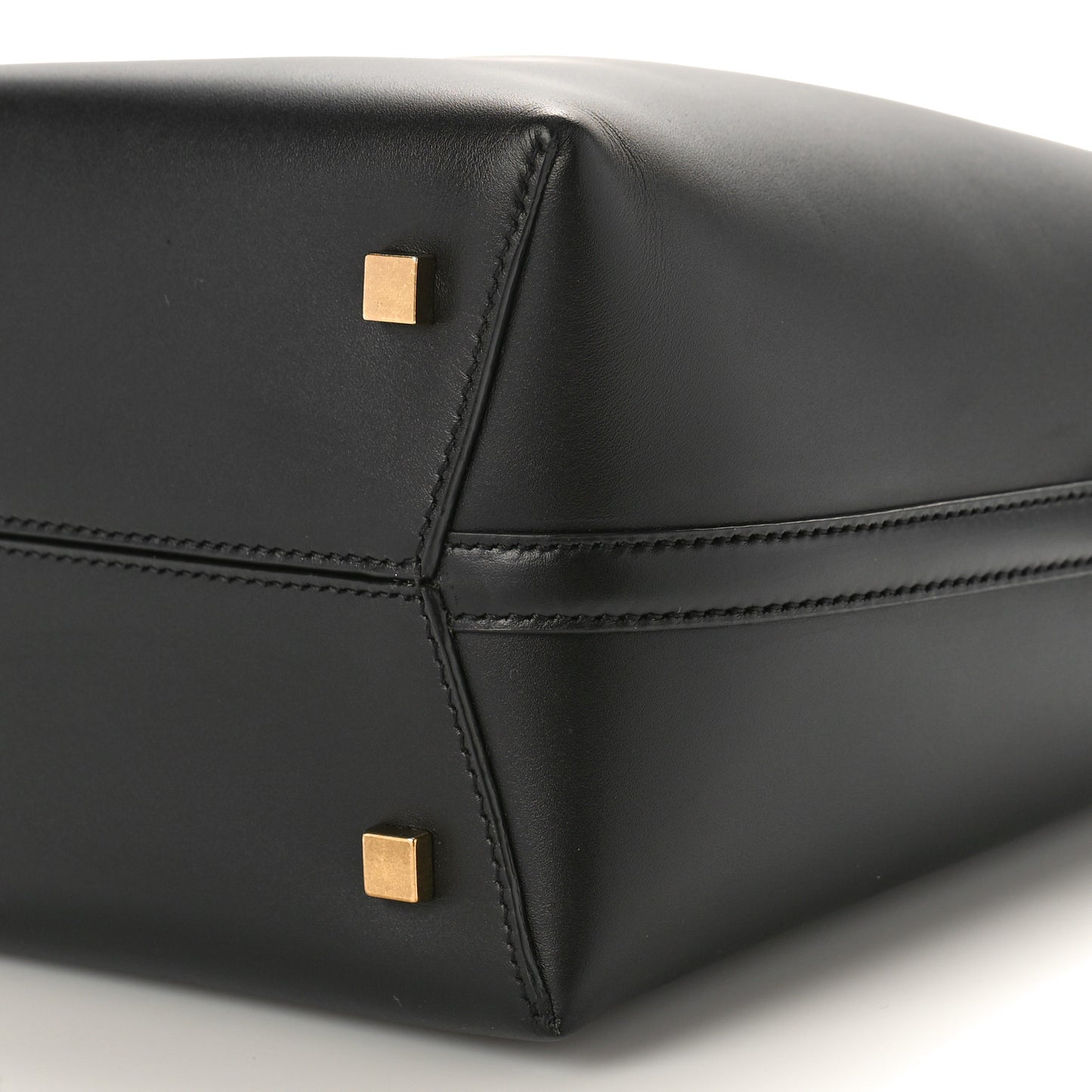 Shiny Calfskin Le 37 Bucket Bag Black