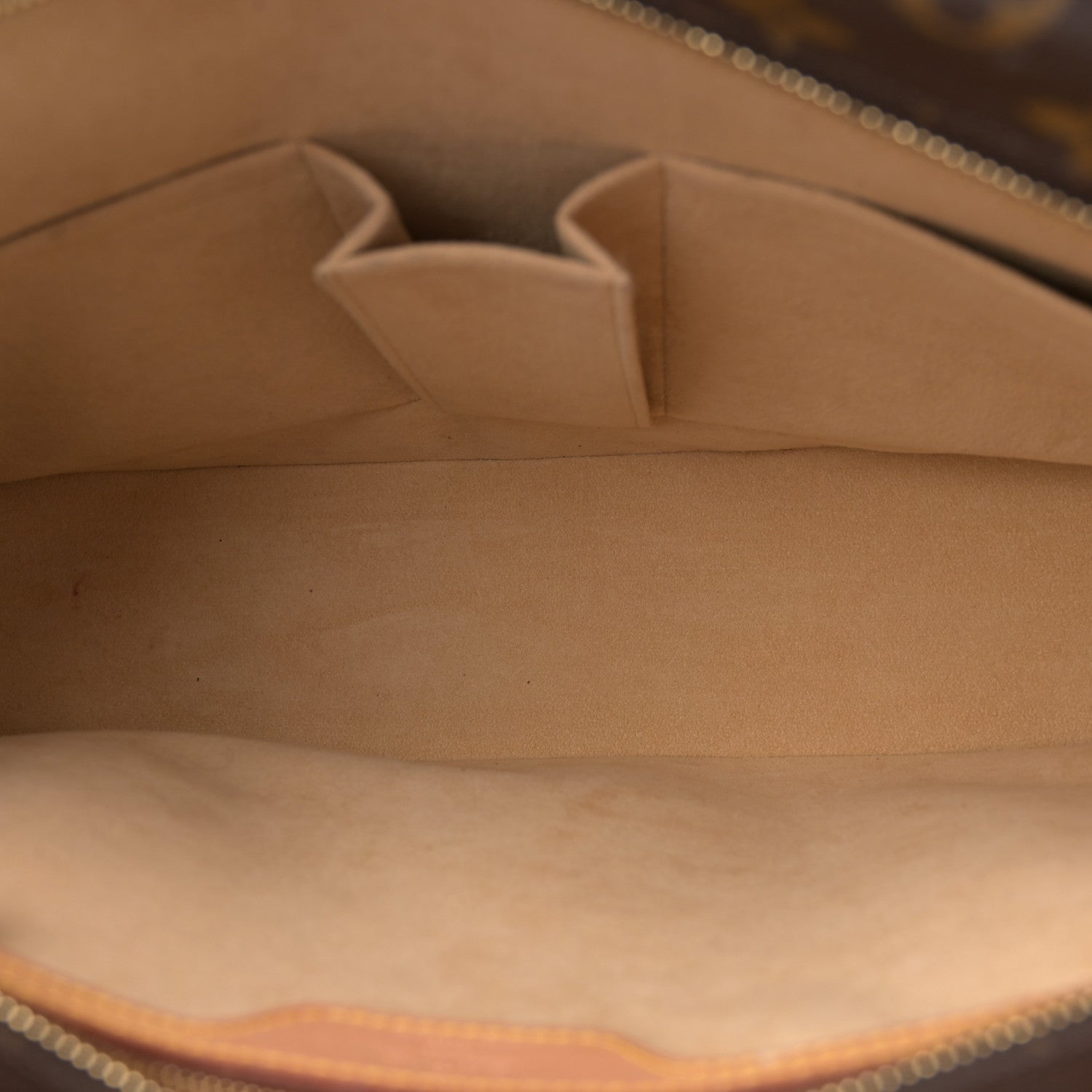 Louis Vuitton Monogram Luco 5 of 13