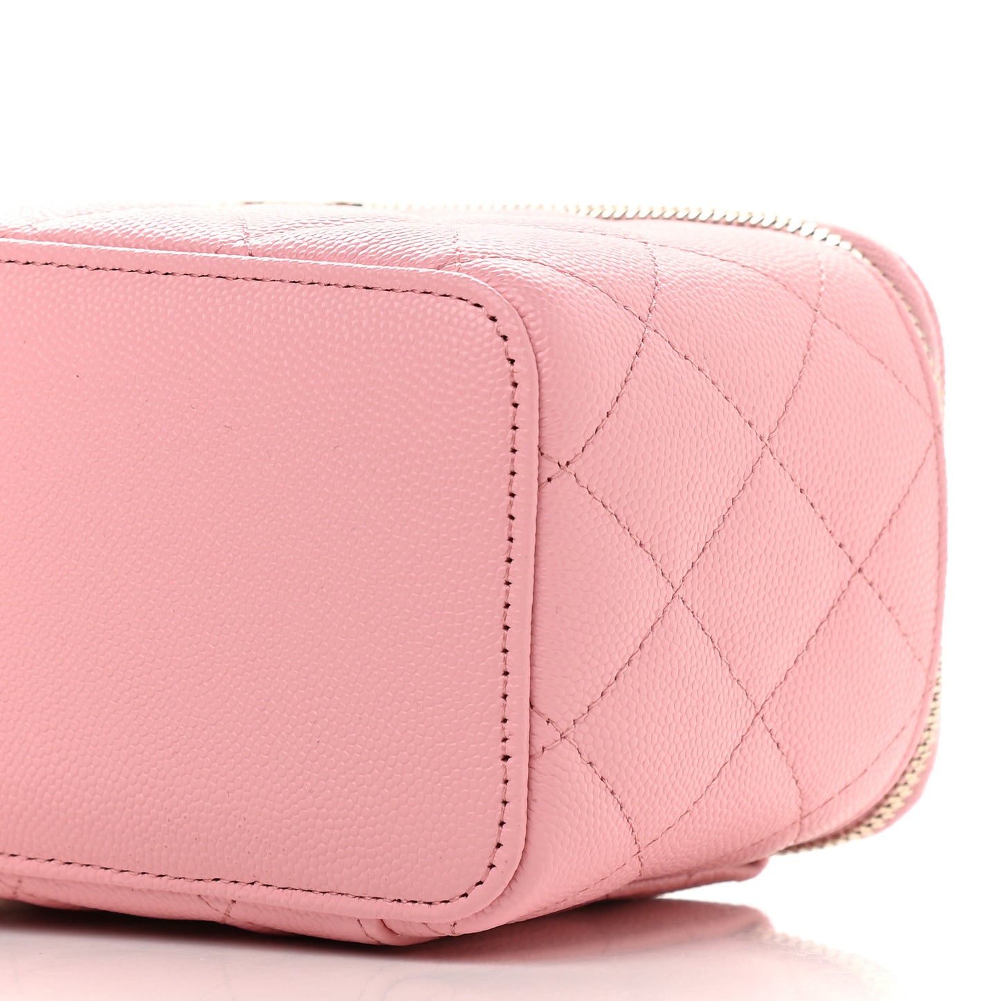 Caviar Quilted Small Vanity Case With Chain Pink