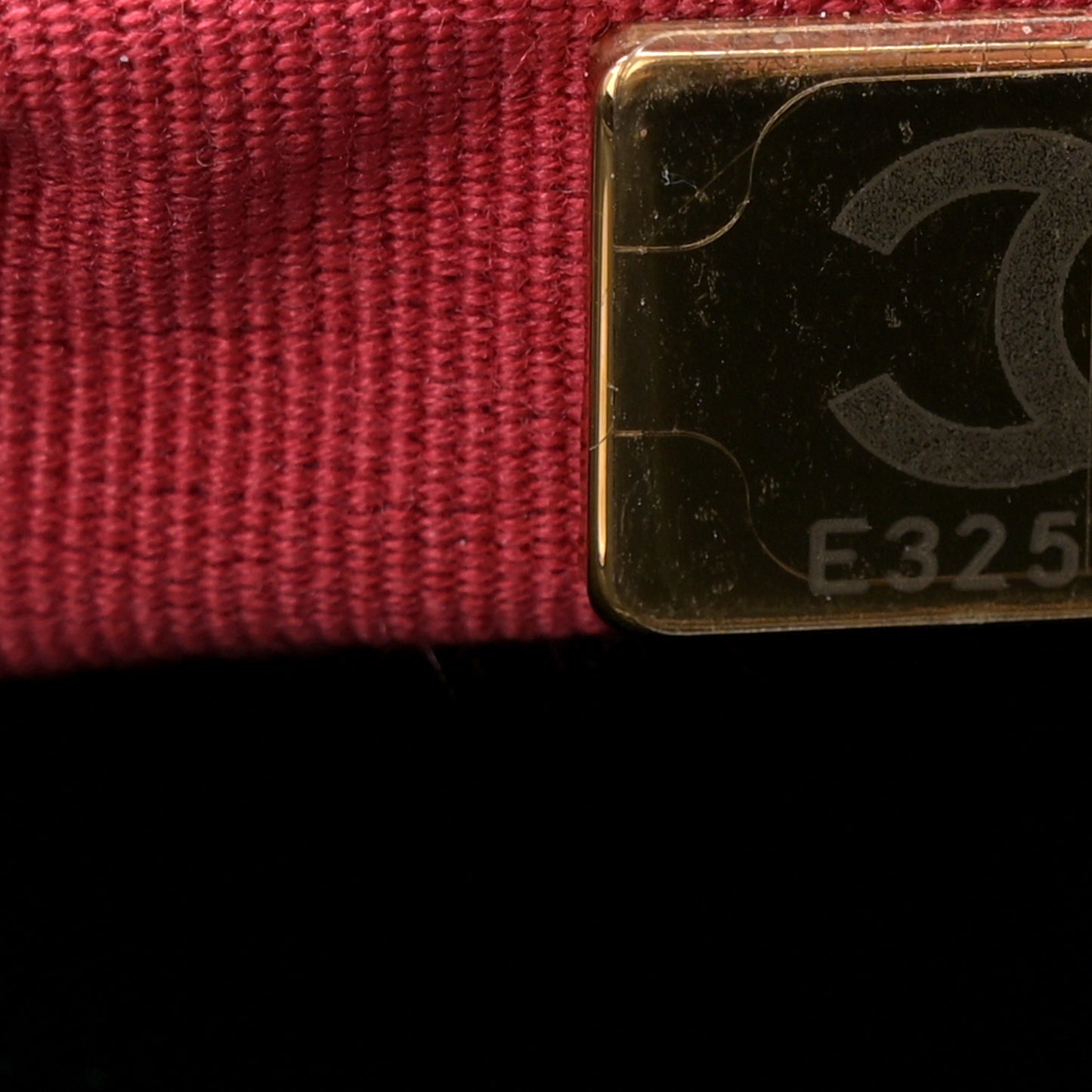 Caviar Quilted Small Shopping Black