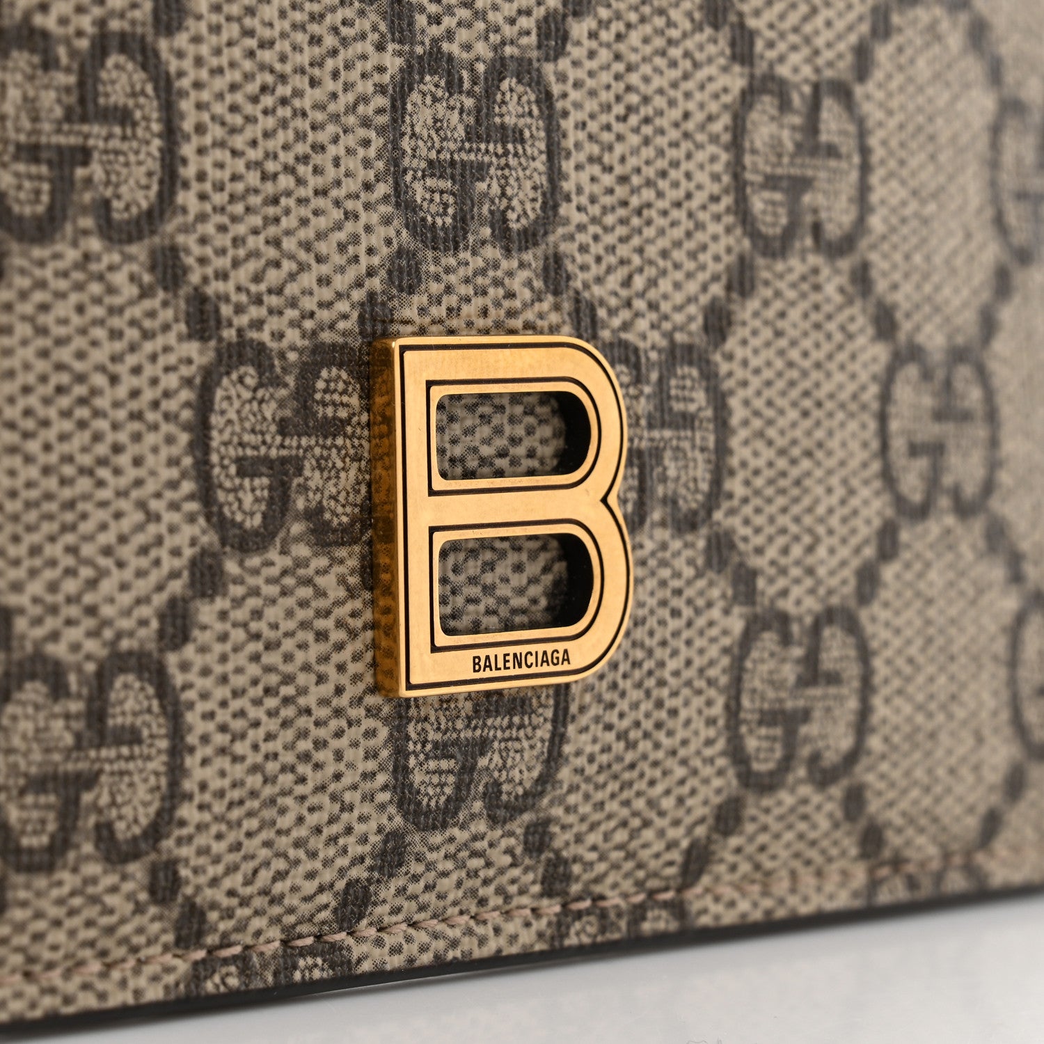 Gucci X BALENCIAGA GG Supreme Monogram Zip Card Case Beige Ebony