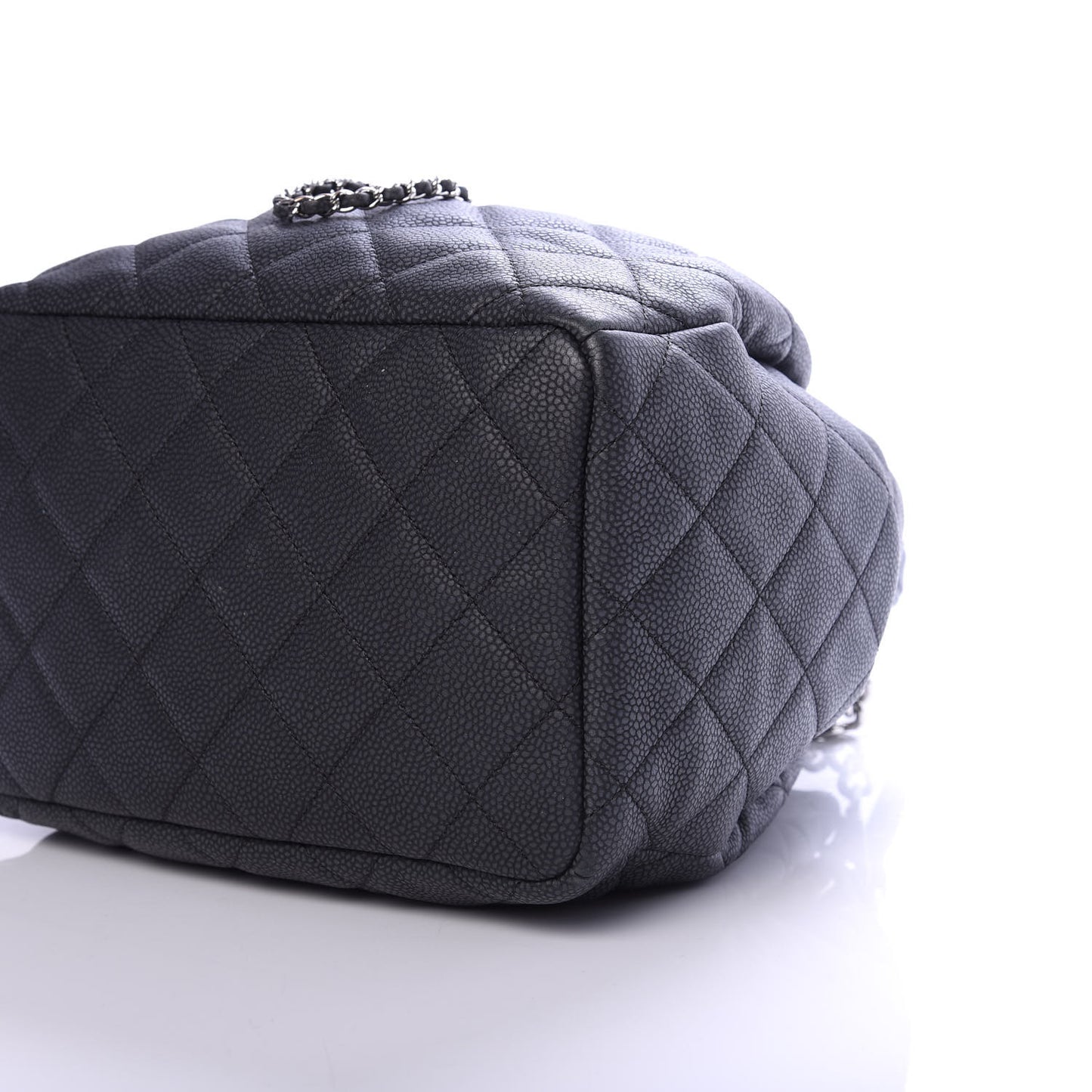 Grained Calfskin Quilted Medium CC Chain Bucket Drawstring Bag Black