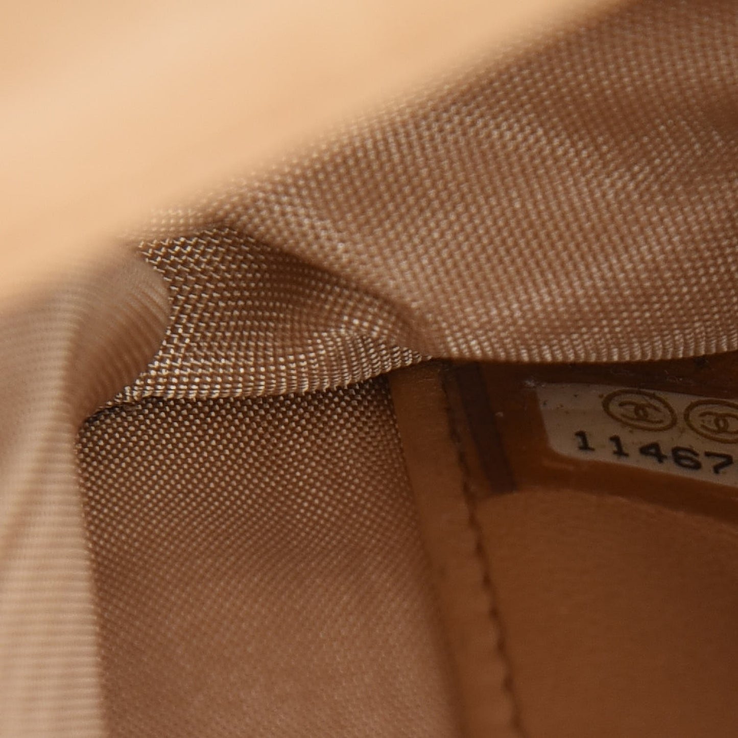 Caviar Timeless CC Wallet On Chain WOC Beige