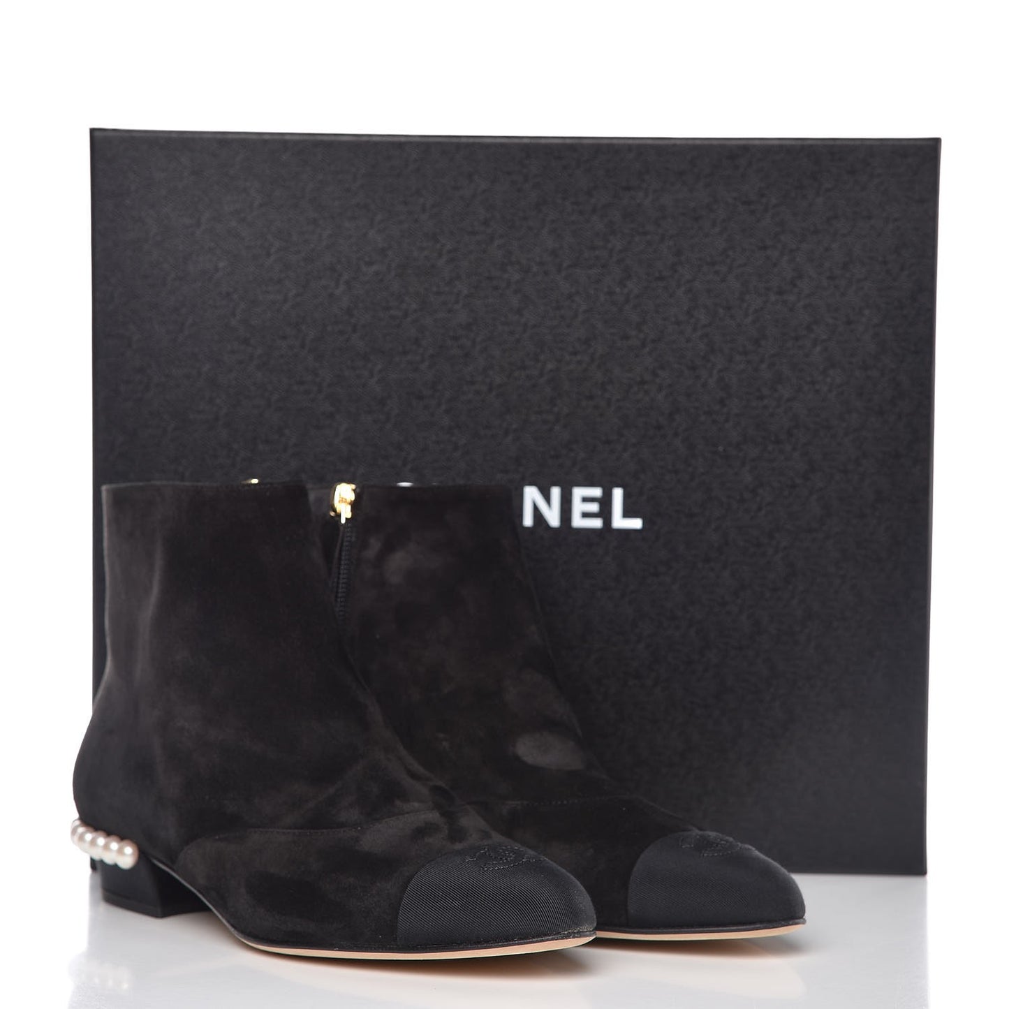 Suede Calfskin Pearl Cap Toe Short Boots 38 Black