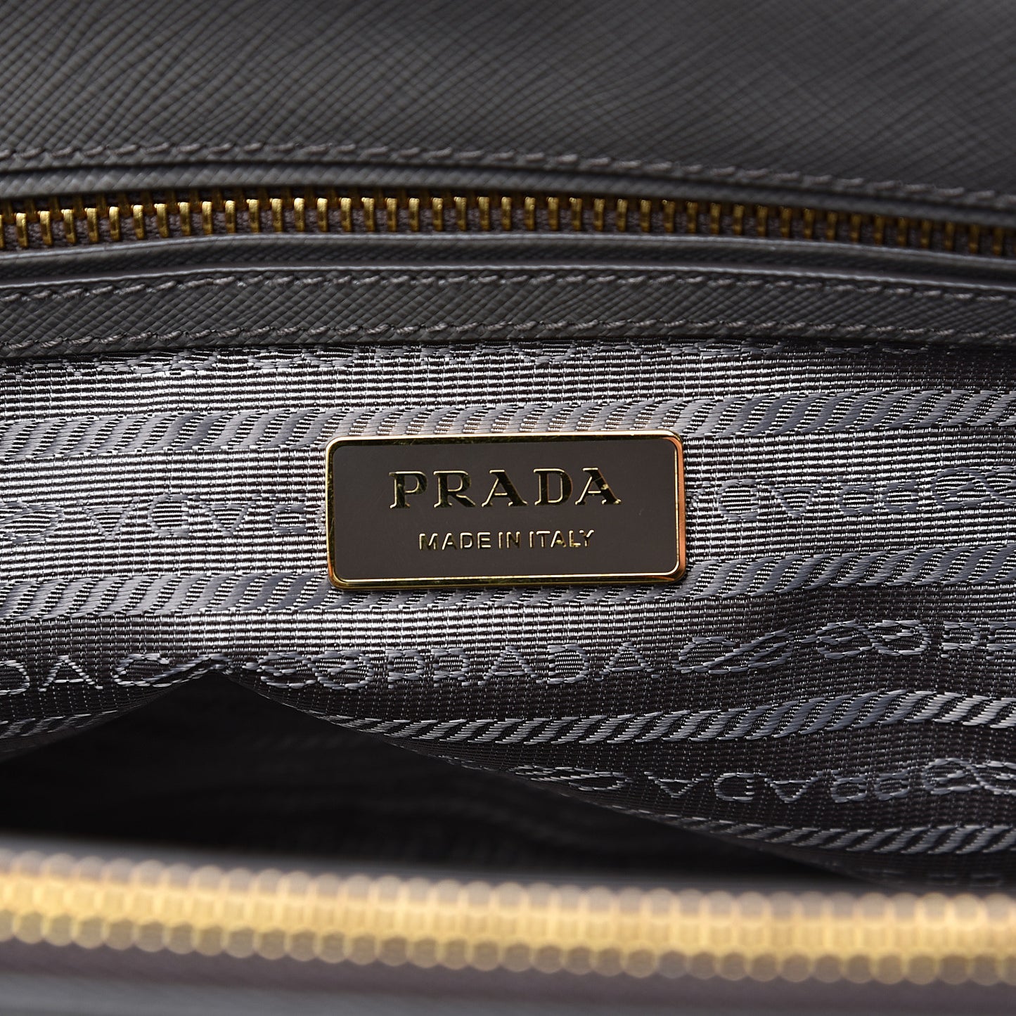 Saffiano Small Galleria Double Zip Tote Argilla