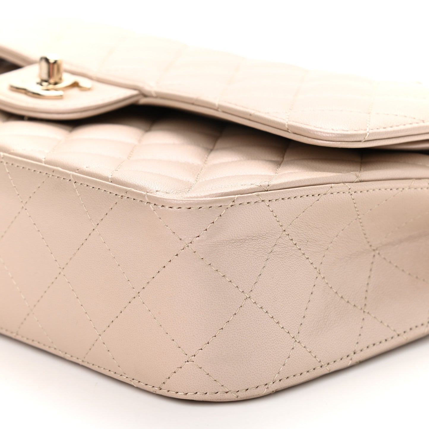 Iridescent Lambskin Quilted Medium Double Flap Beige
