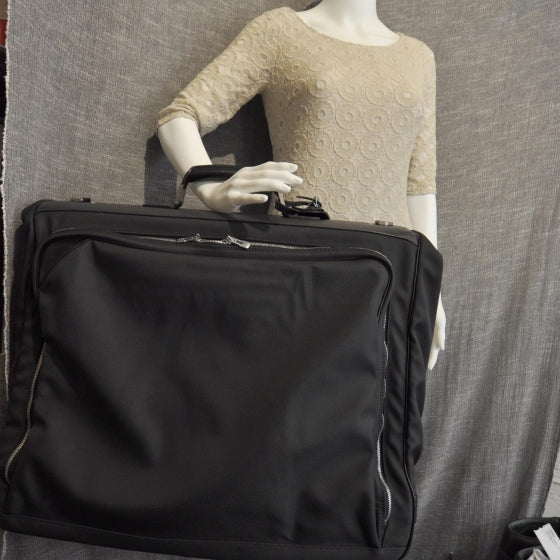 Louis Vuitton Taiga 7 Hanger Garment Carrier Slate Black 5 of 5