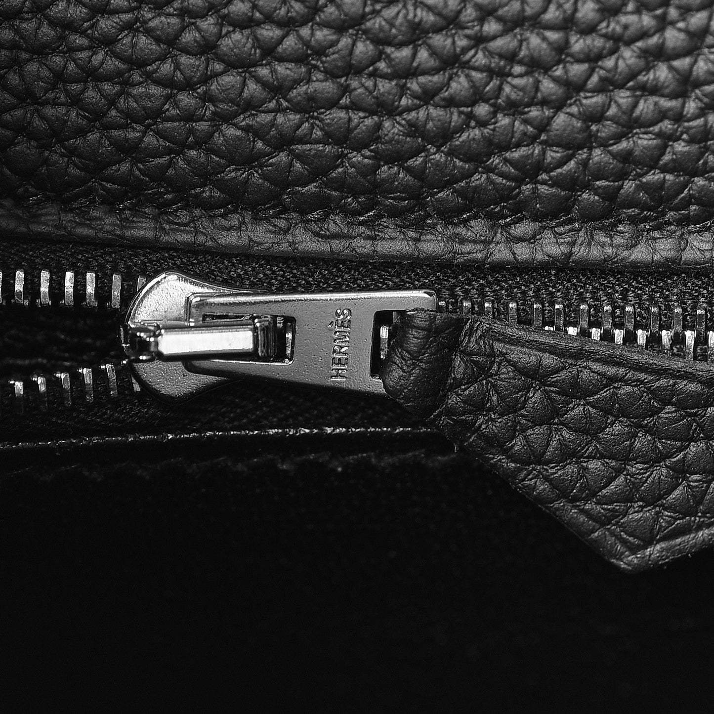 Togo Kelly Retourne 28 Black