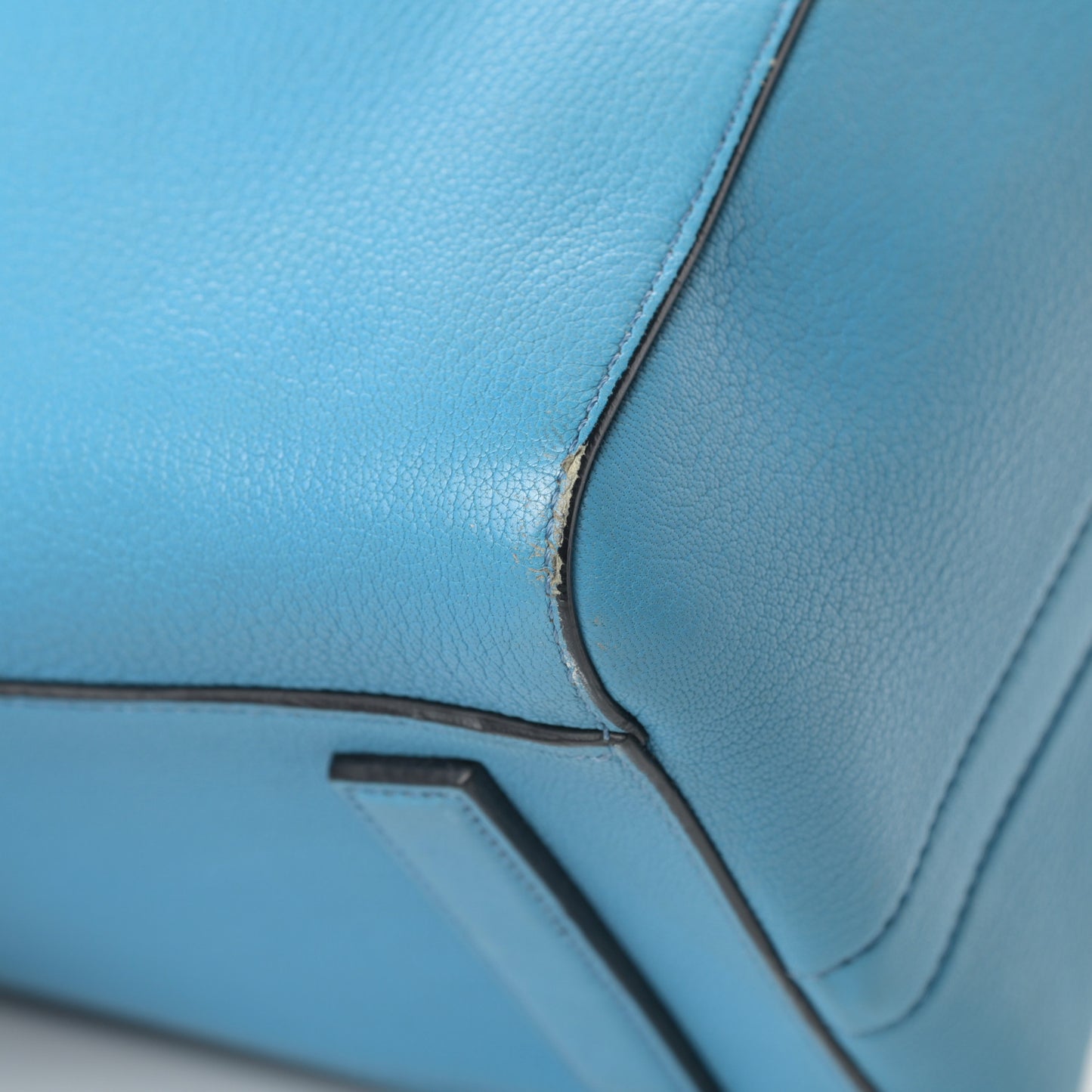 Sugar Goatskin Medium Antigona Medium Blue