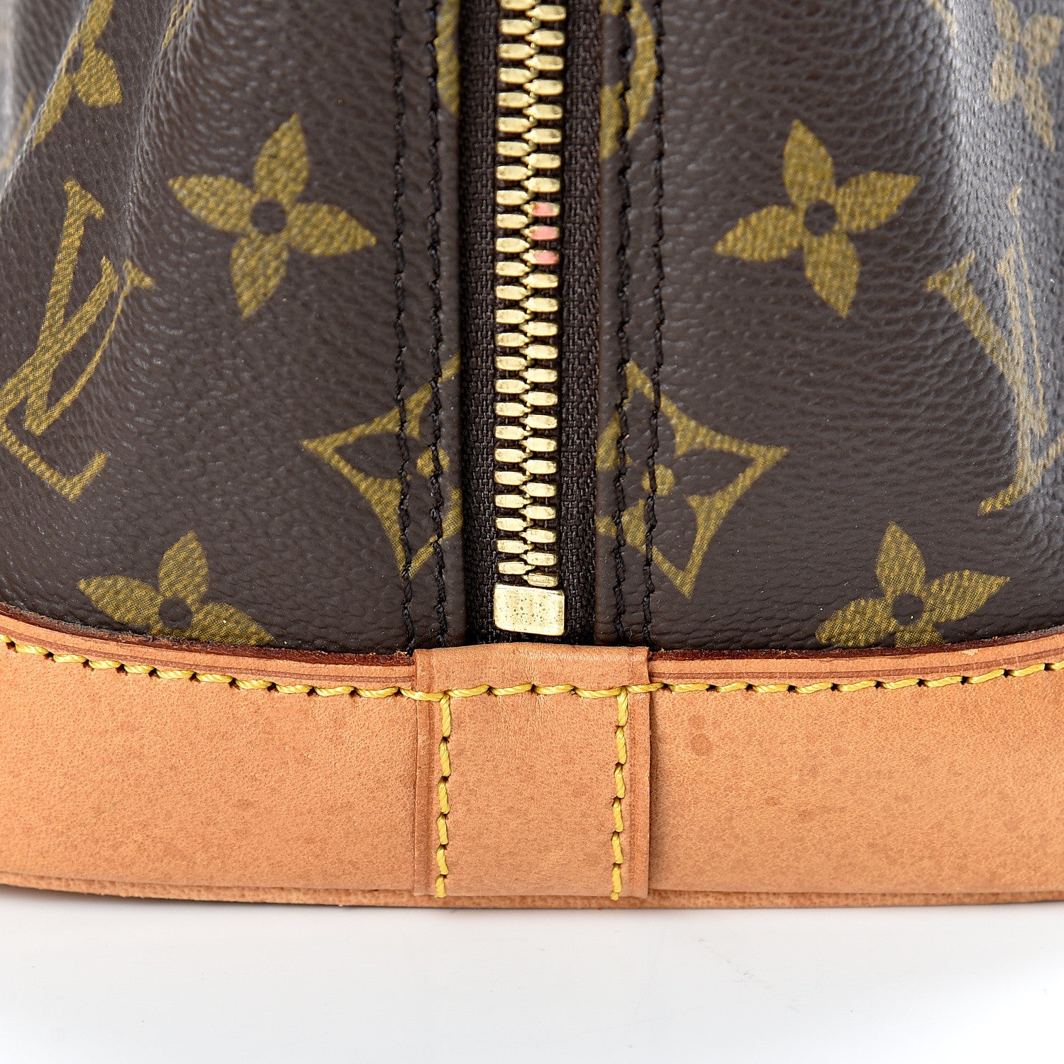 Louis Vuitton Monogram Alma PM 14 of 17