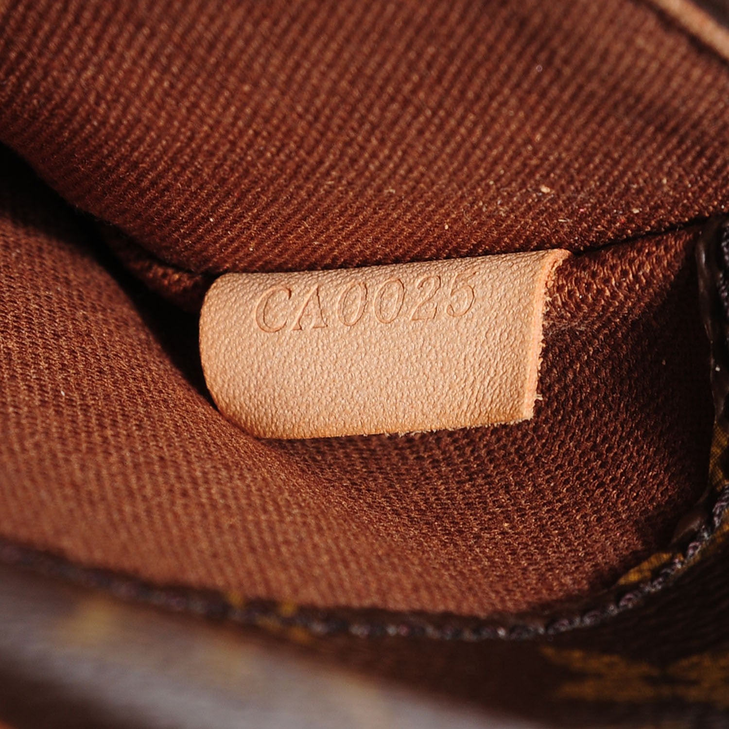 Louis Vuitton Monogram Pochette Gange 7 of 7