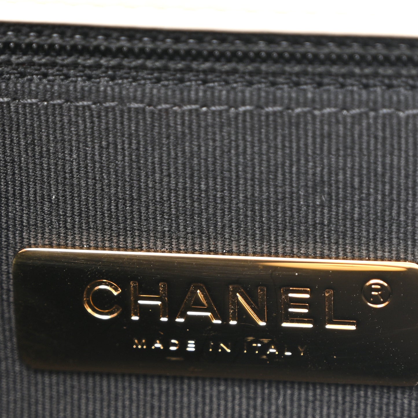 Lambskin Quilted Medium Chanel 19 Flap White